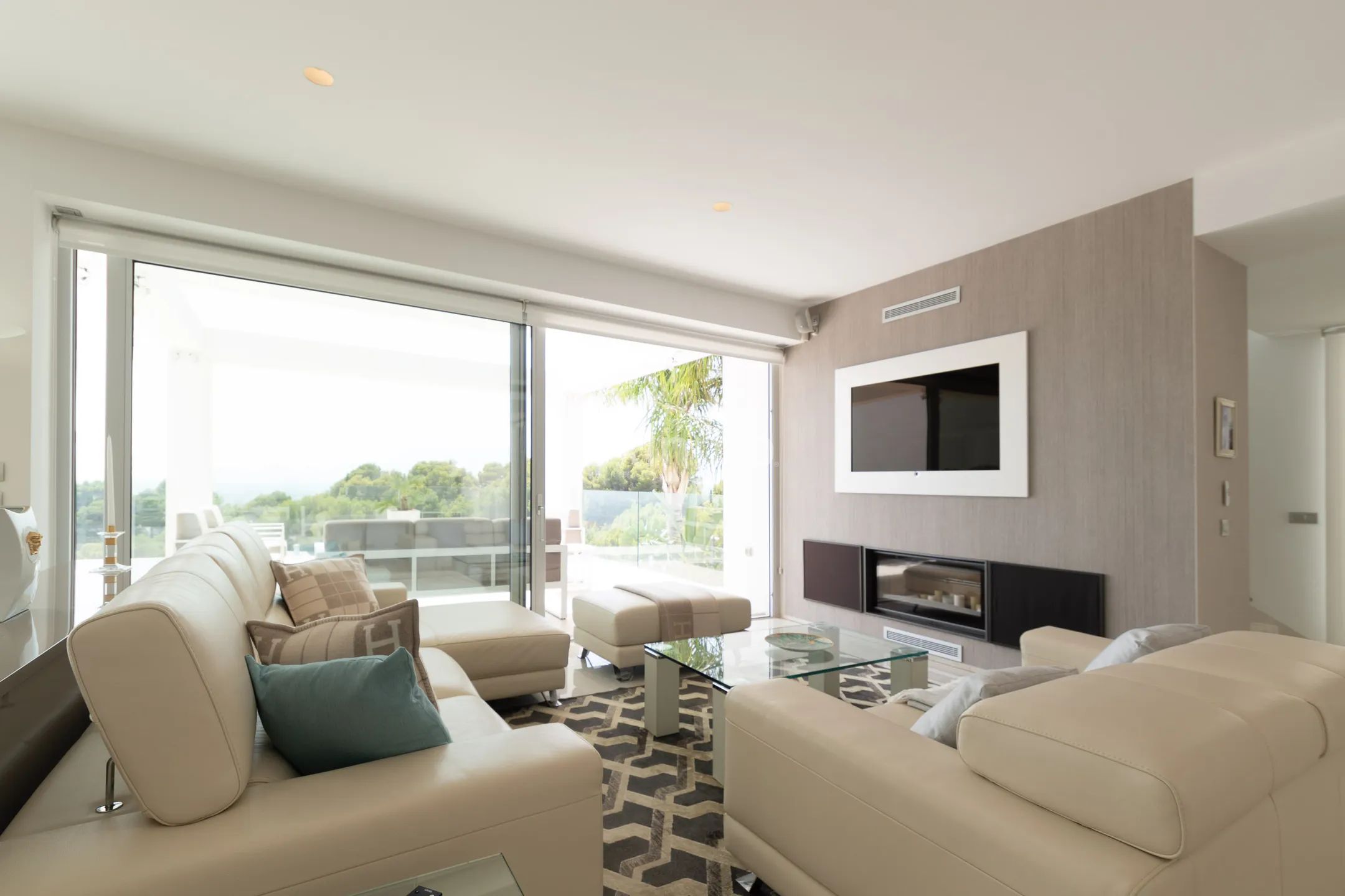 Exclusive villa in Altea with panoramic sea views — photo 16