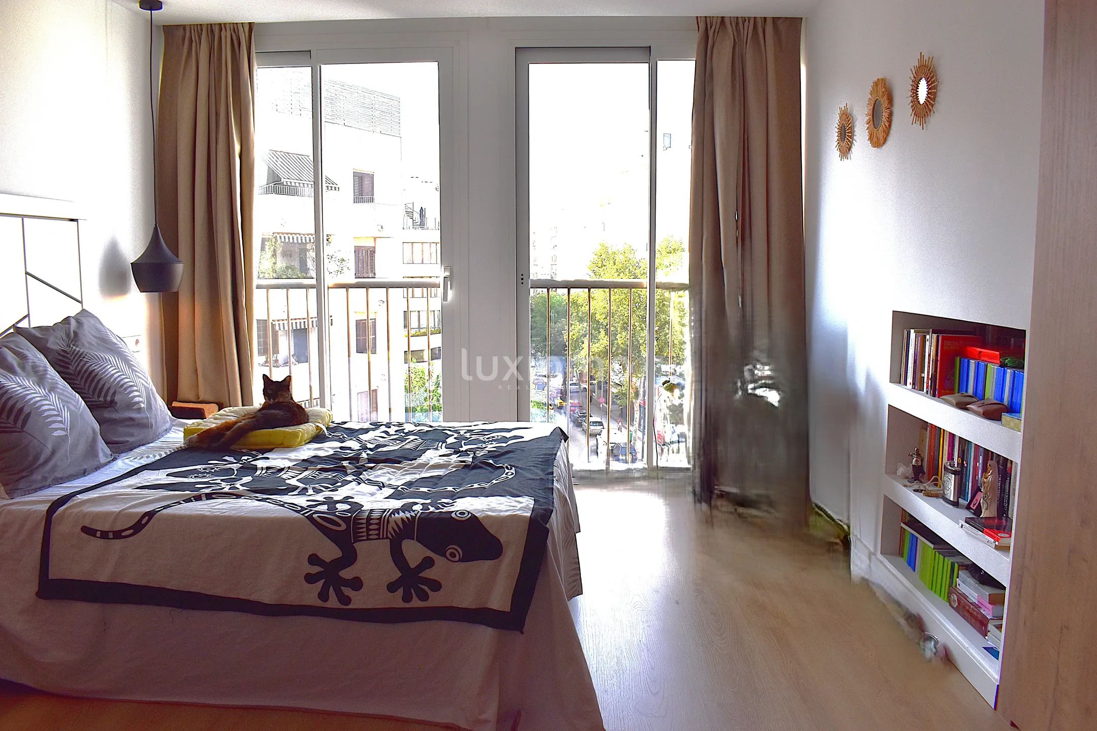 Remodelled Modern 4-Bedroom Apartment in the hart of Ibiza — photo 12
