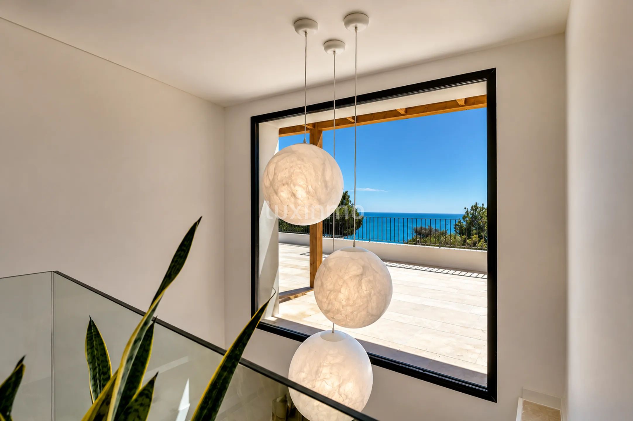 4-bedroom villa with sea views in Jávea — photo 7