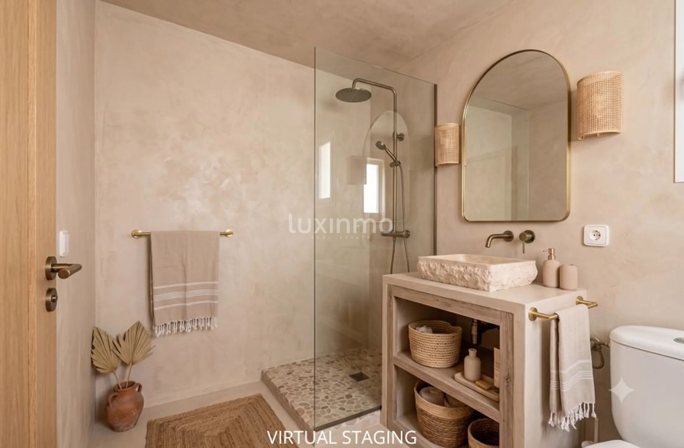 3-bedroom flat with sea views — photo 24