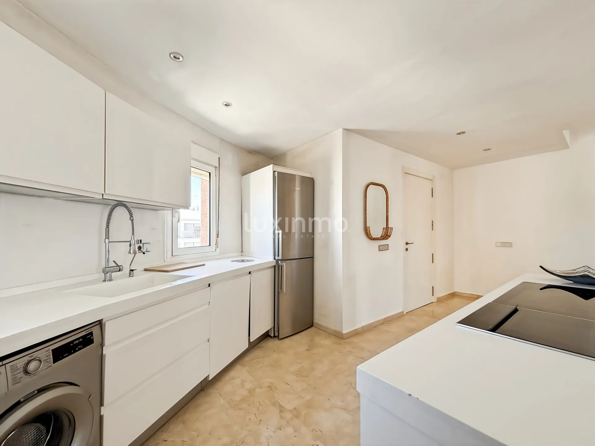 Penthouse with sea views in Siesta — photo 11