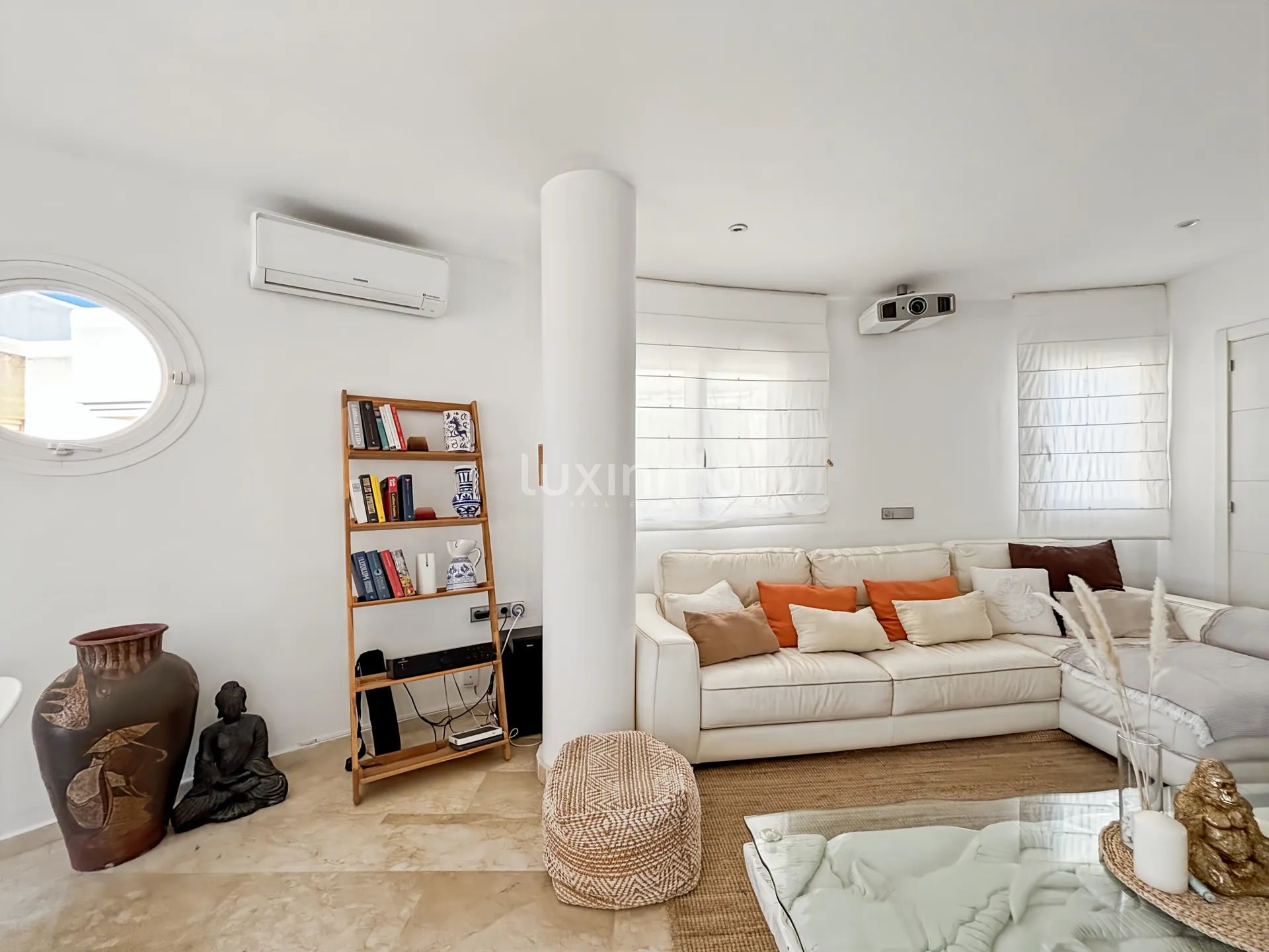 Penthouse with sea views in Siesta — photo 9