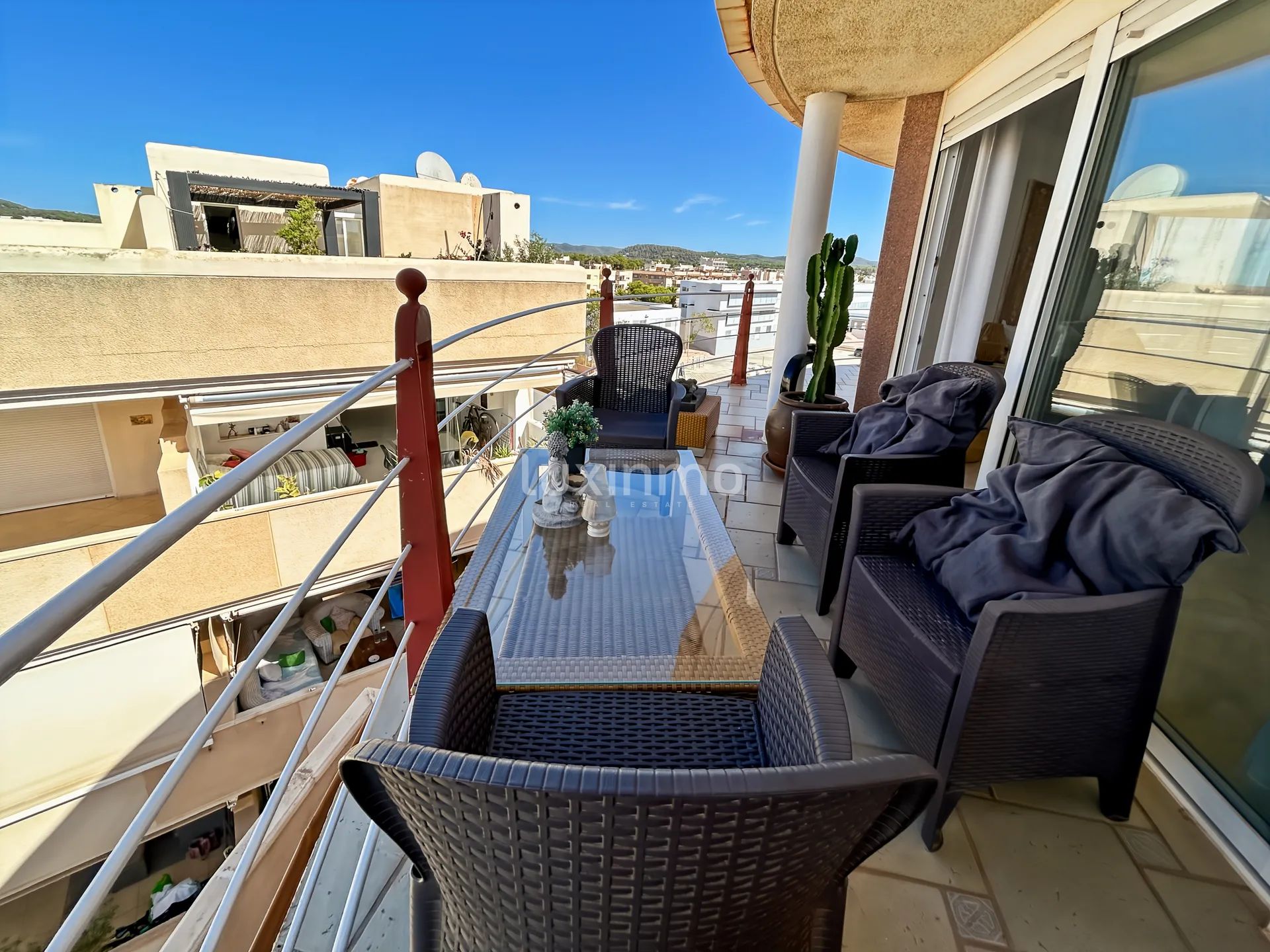 Penthouse with sea views in Siesta — photo 50