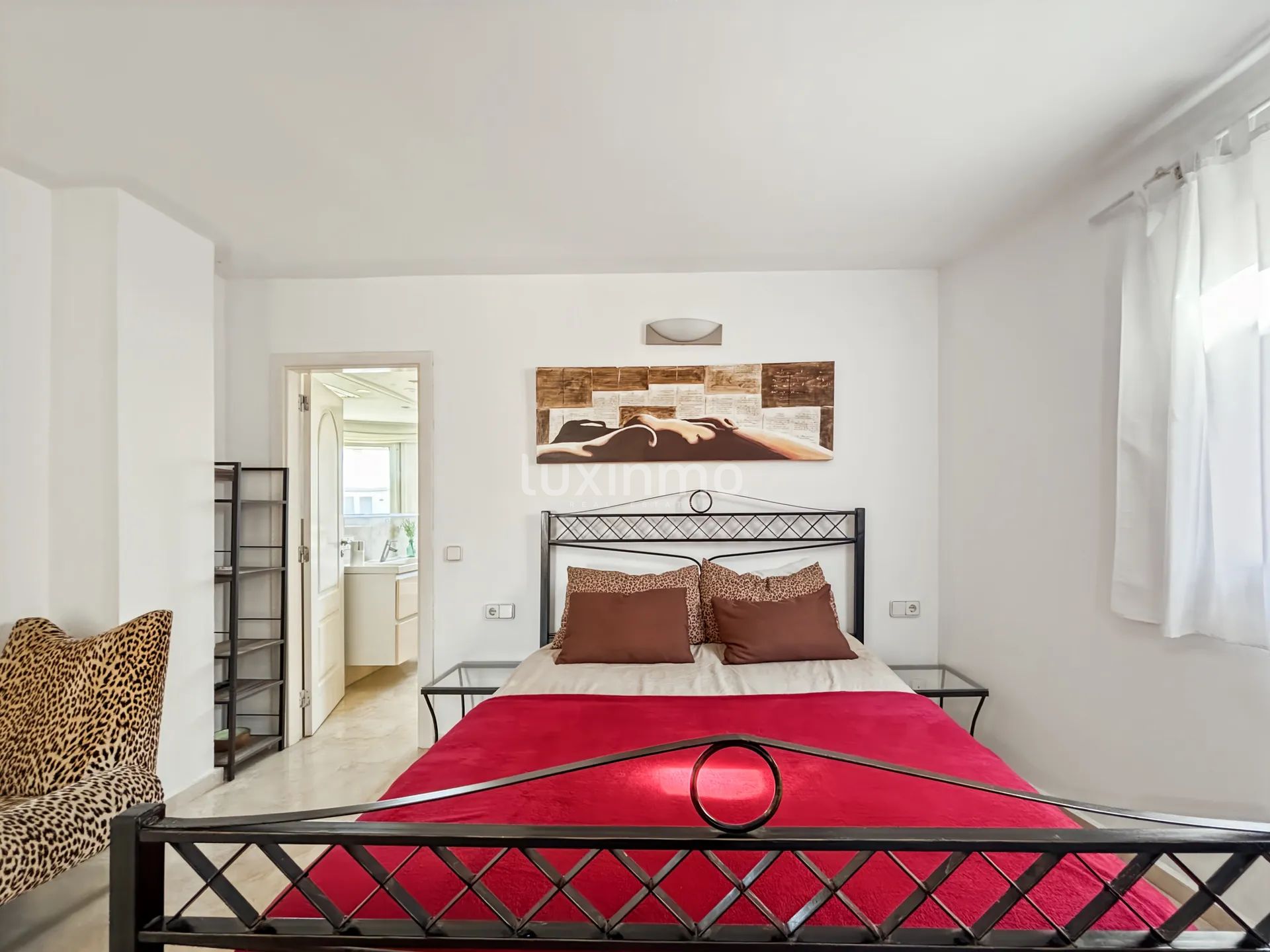 Penthouse with sea views in Siesta — photo 38