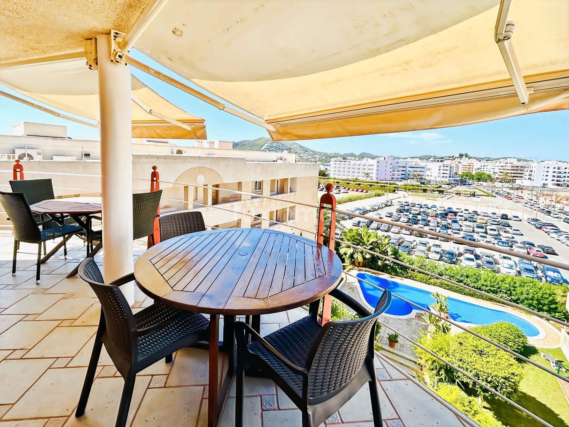 Penthouse with sea views in Siesta — photo 3