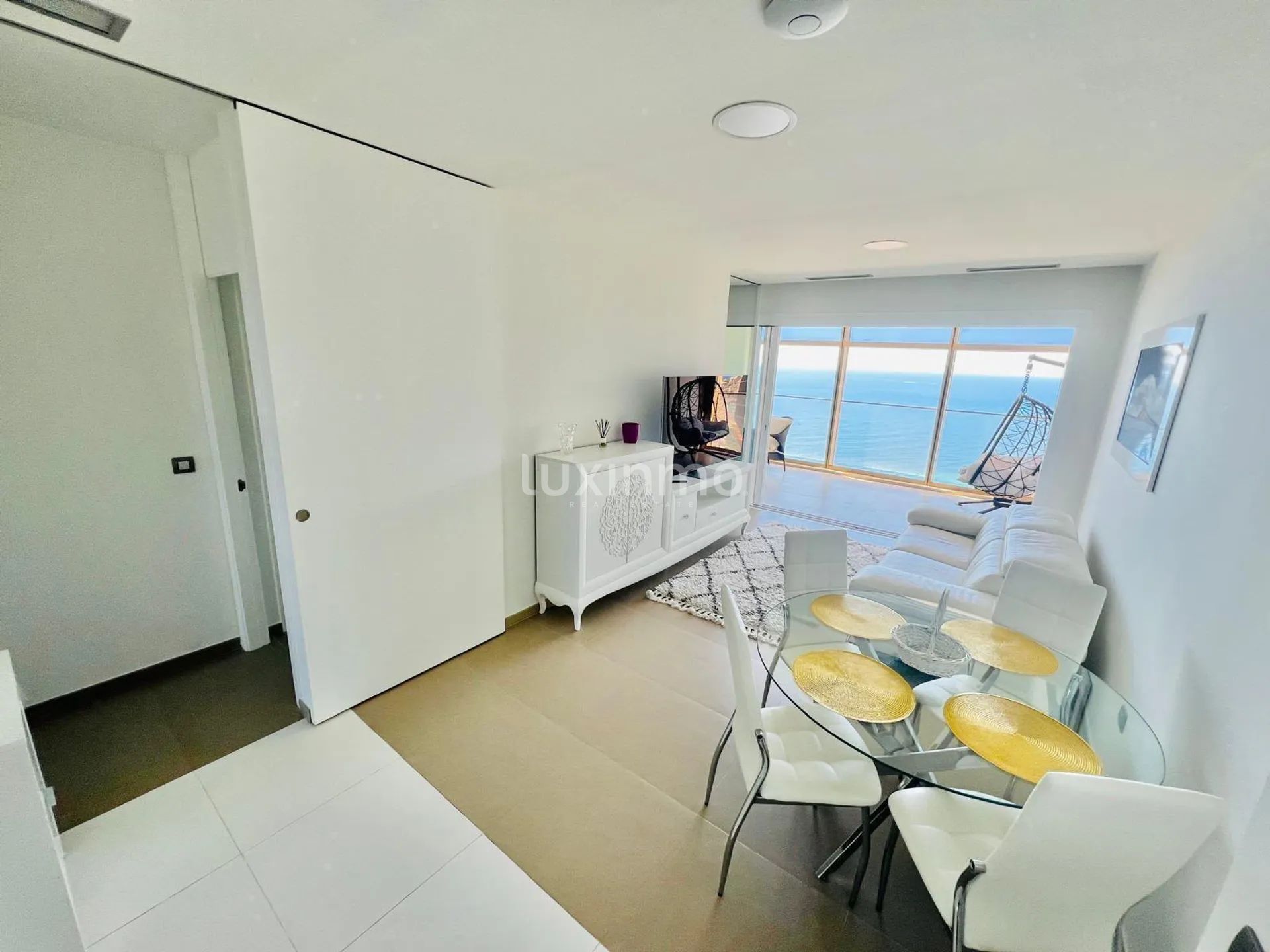 Modern 2 bed apartment with sea views in Poniente — photo 3