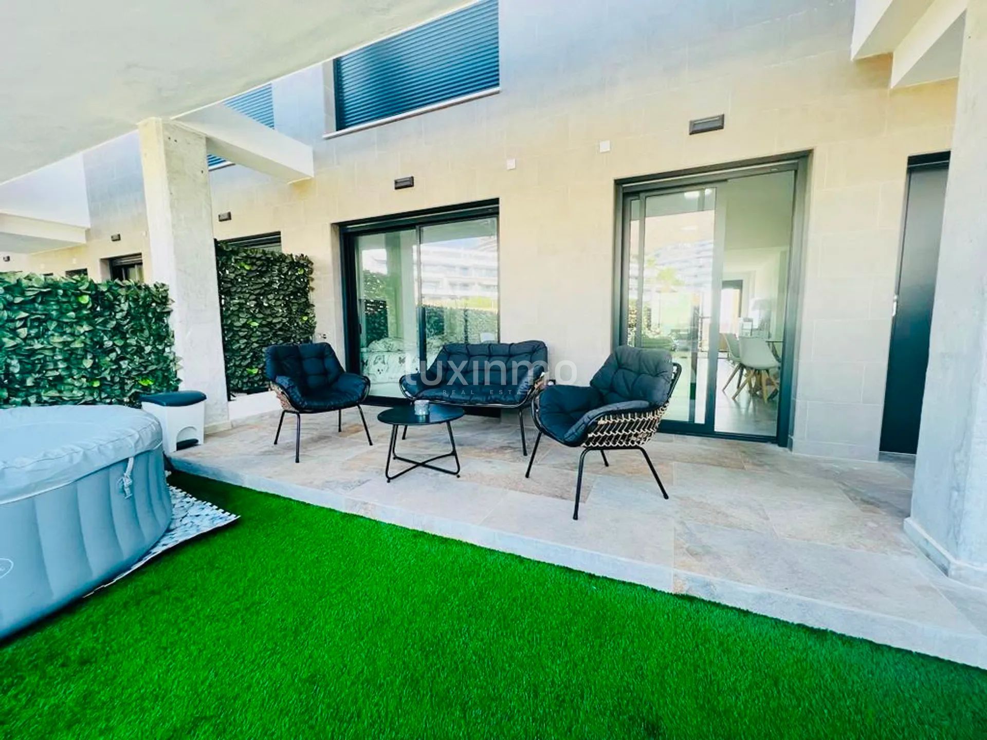 Moderno piso de 2 dormitorios con vistas al mar en Finestrat — photo 16