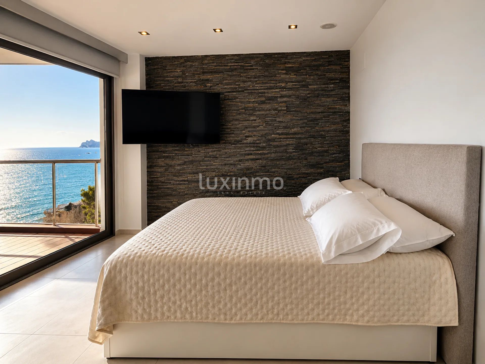 Spectacular 3-bedroom property in Mascarat — photo 12