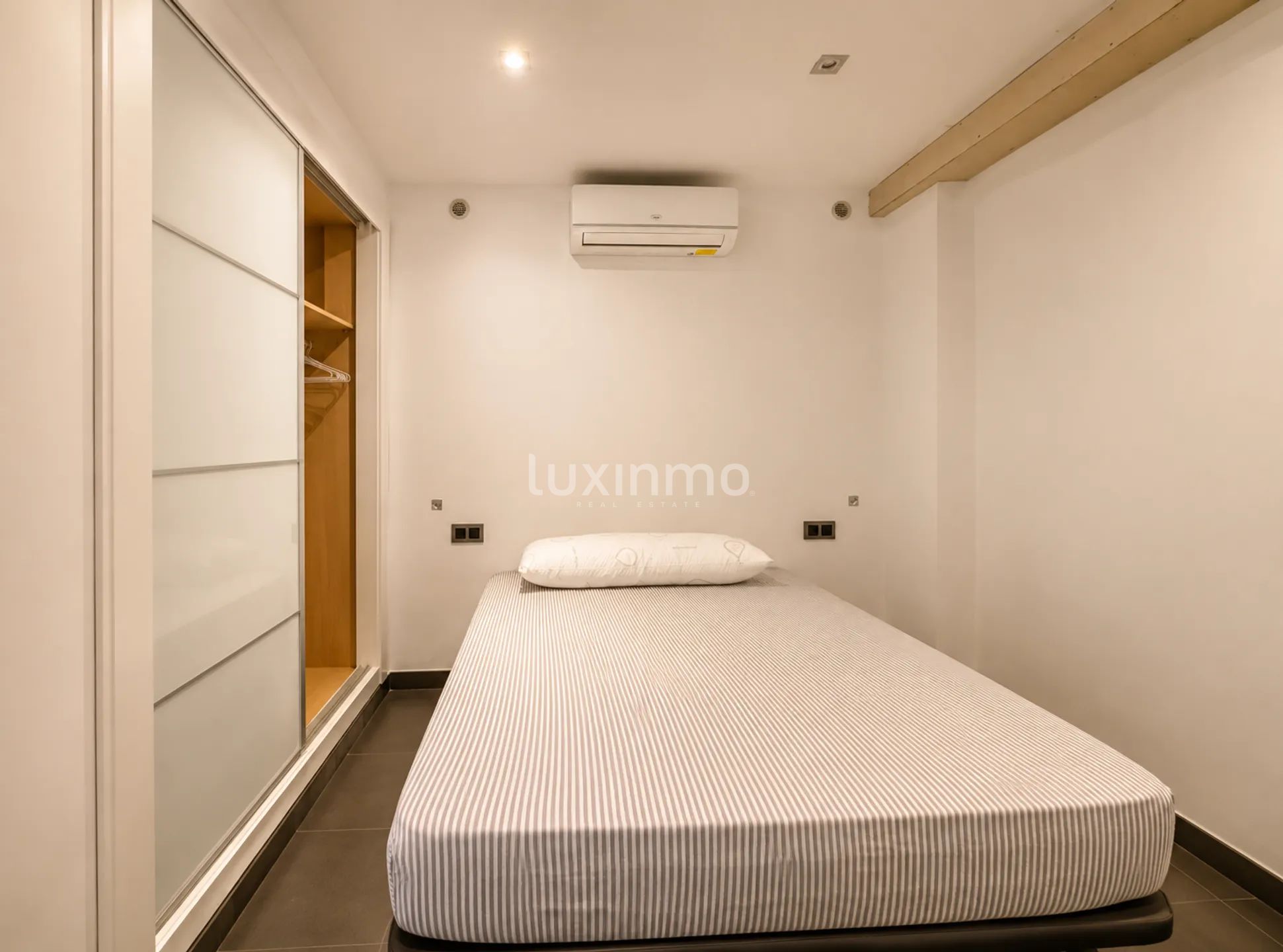 Spectacular 3-bedroom property in Mascarat — photo 31