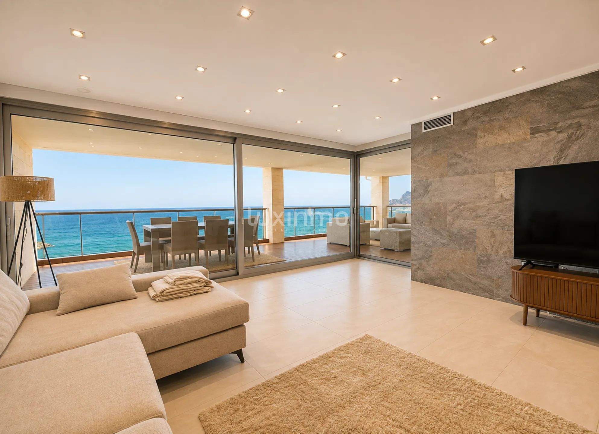 Spectacular 3-bedroom property in Mascarat — photo 23