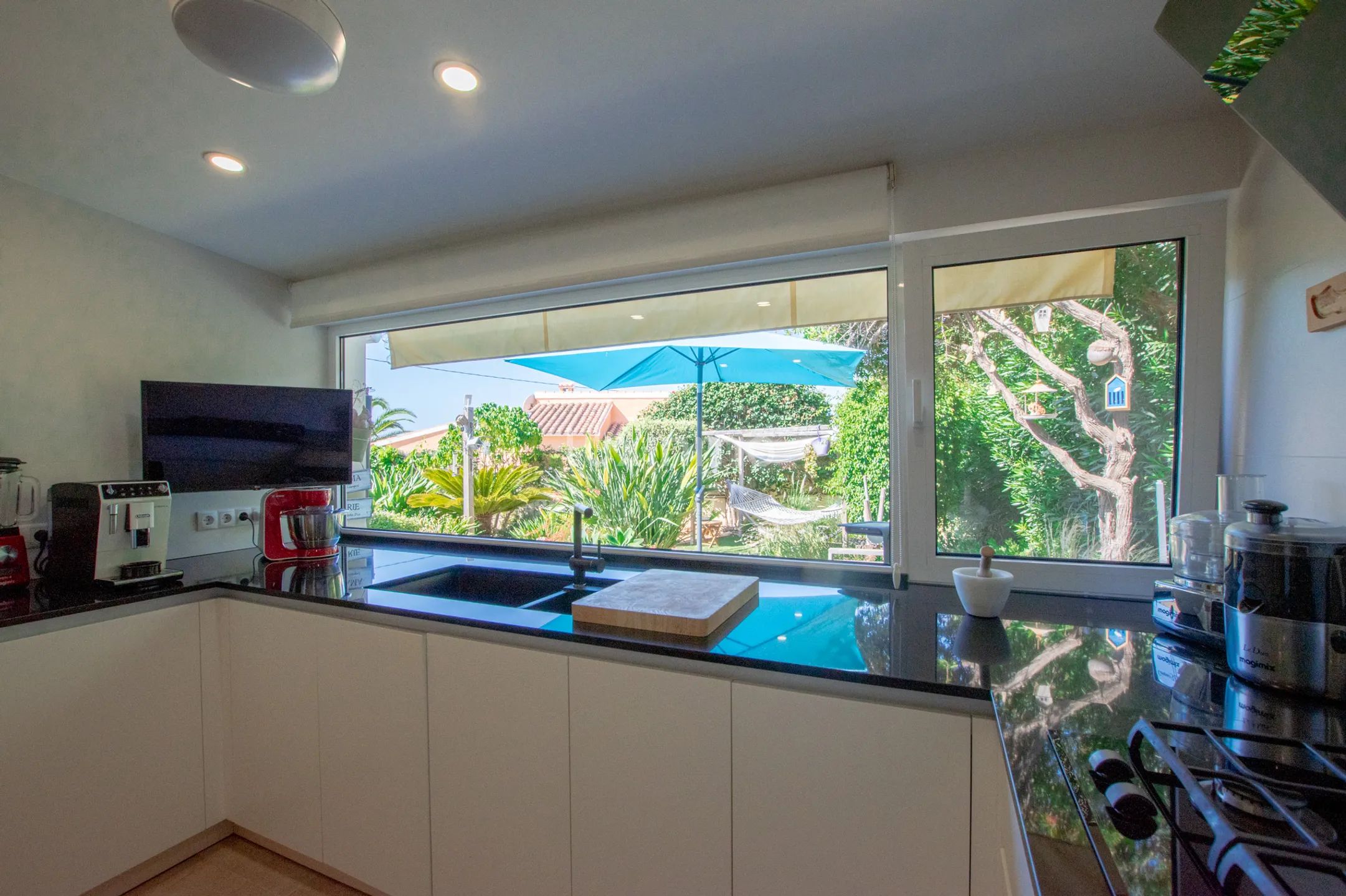 Mediterranean villa with panoramic views and sea views in Calpe — photo 25