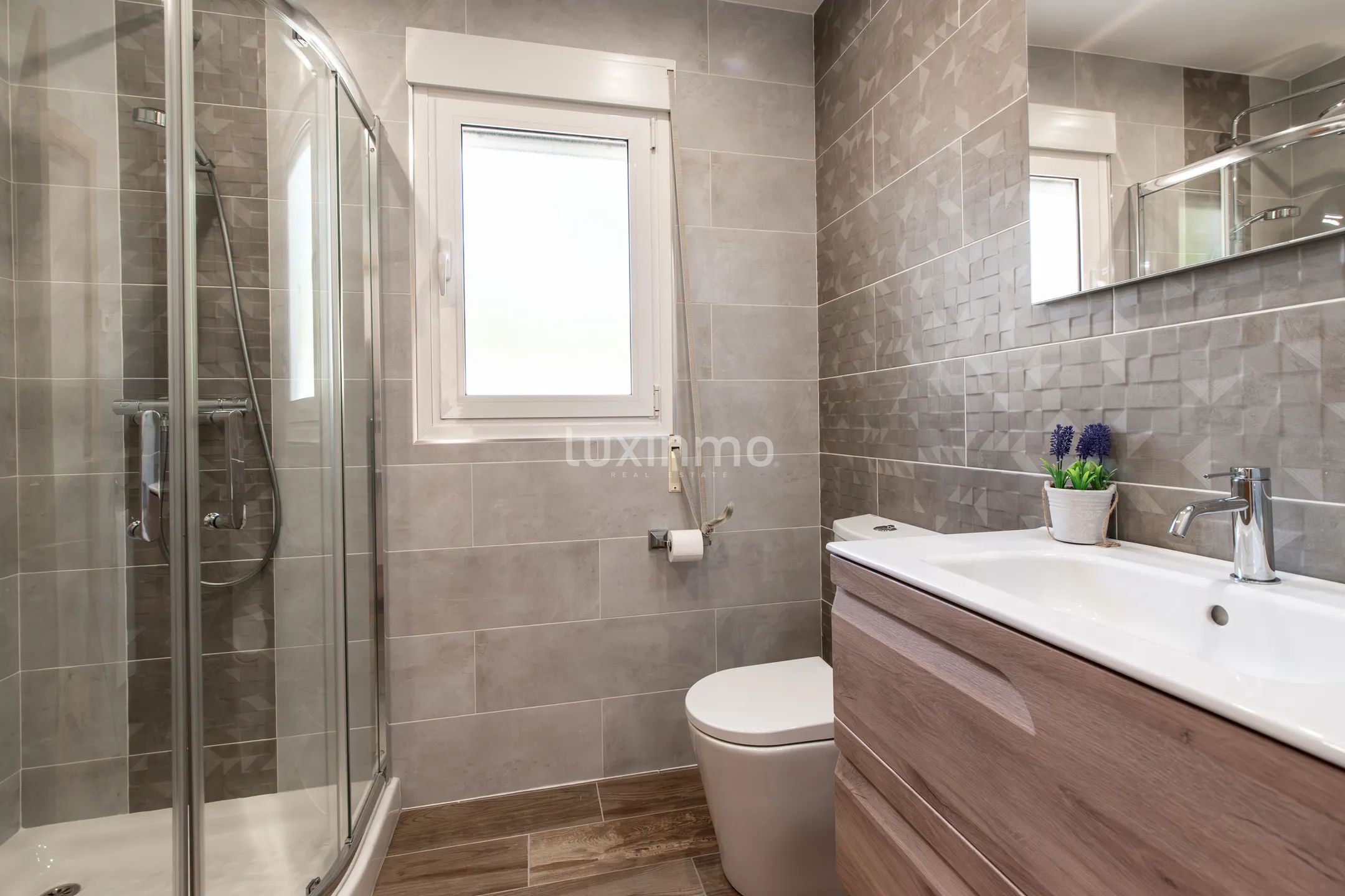 Detached villa with guest studio, pool and sea views in Calpe — photo 11
