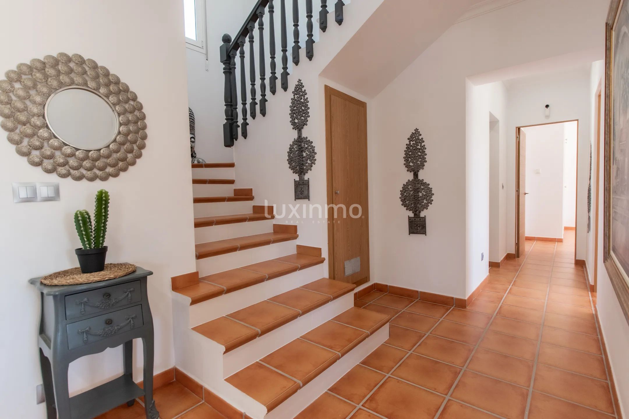Detached villa with guest studio, pool and sea views in Calpe — photo 8