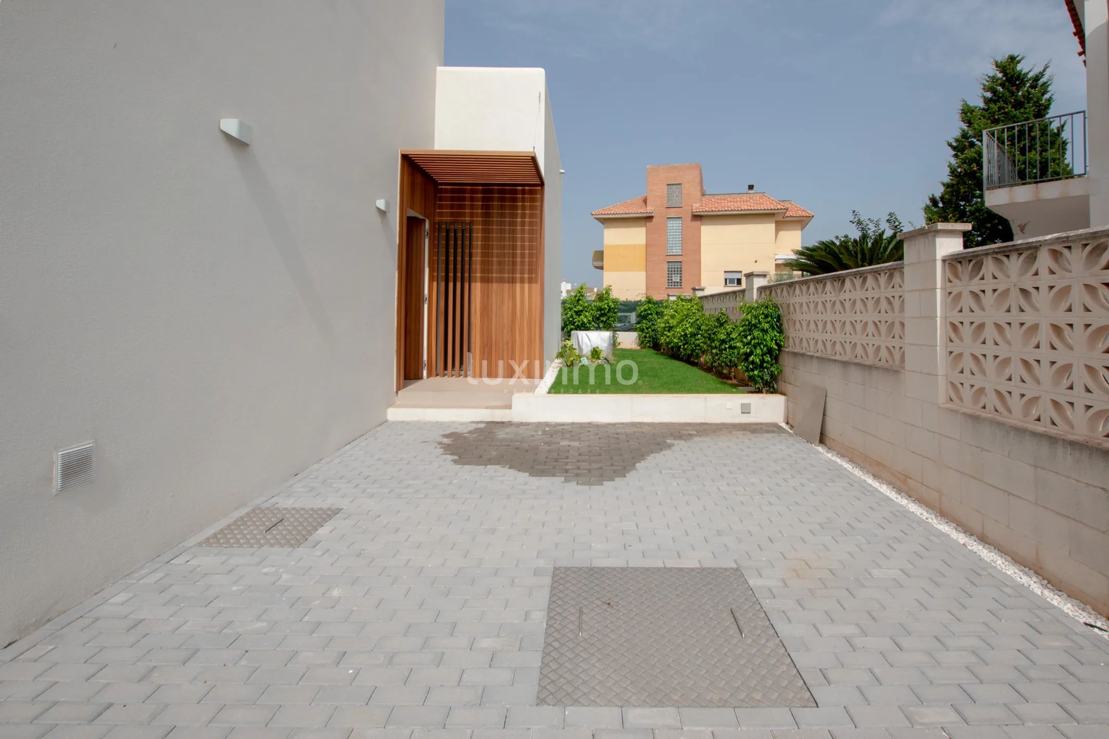New Ibiza style villa for sale in Oliva Nova Golf Club — photo 5