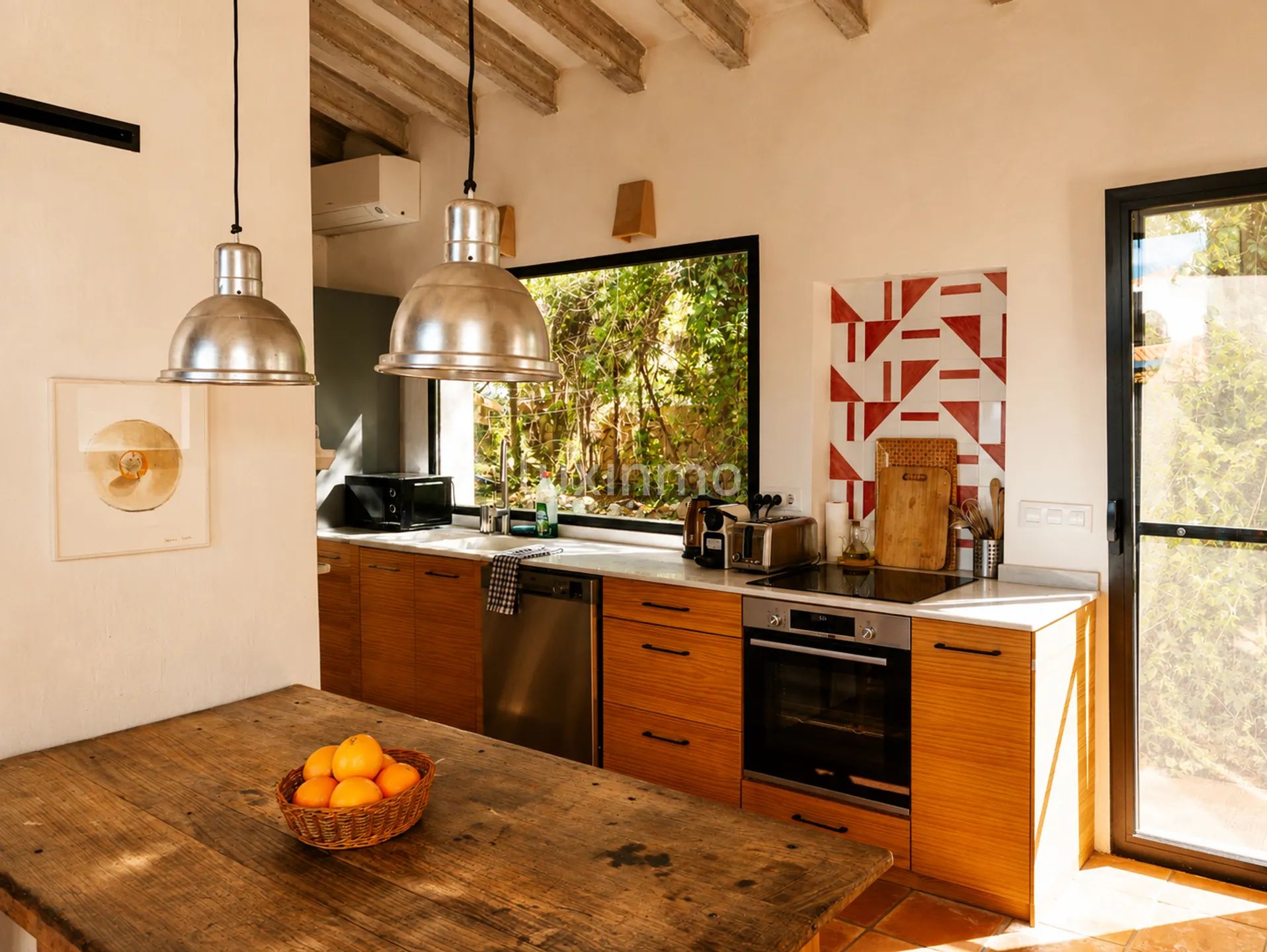 Single-storey villa with 3 bedrooms and a tourist licence in Dénia — photo 4