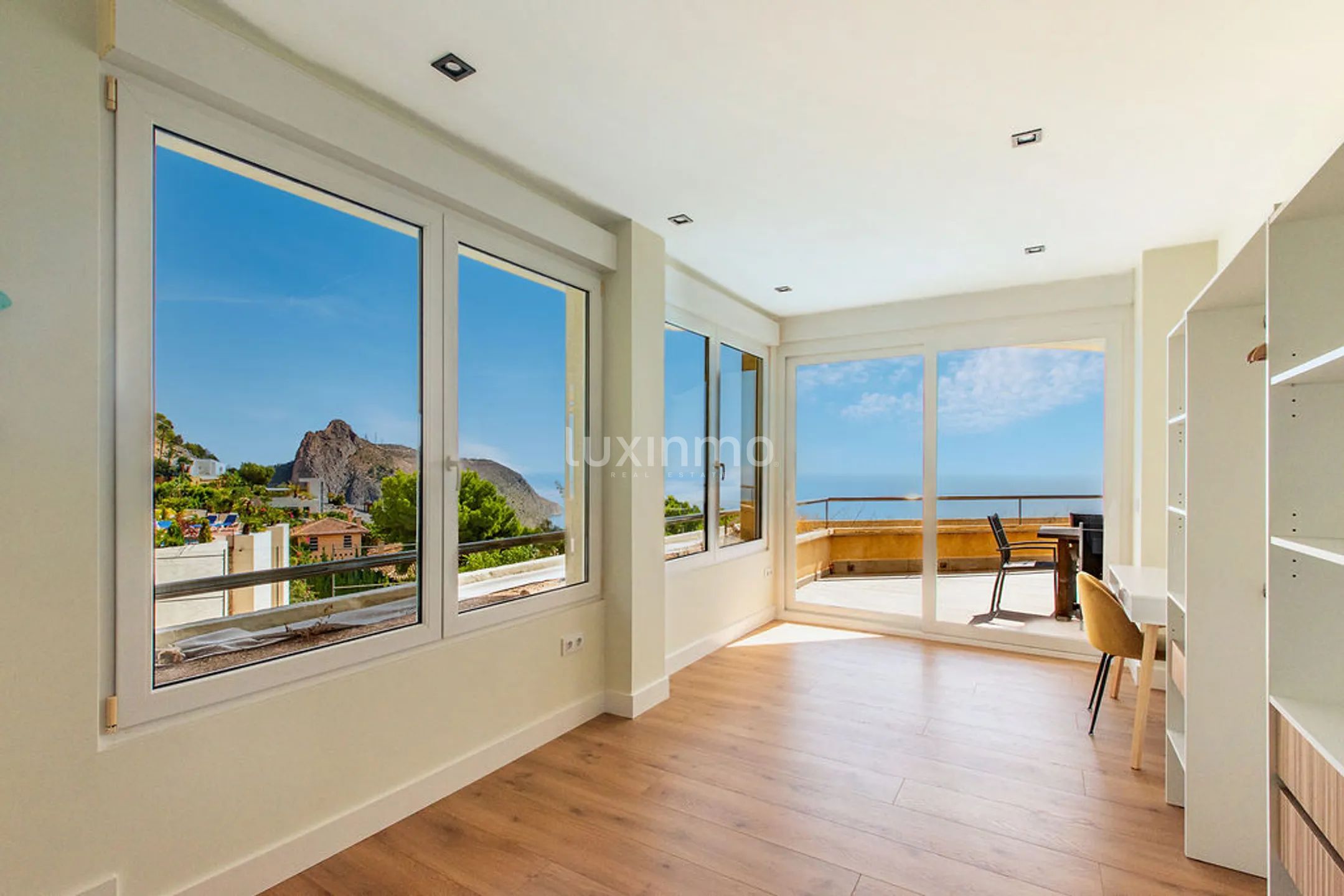 Stylish Sea View Apartment in Exclusive Altea Hills — photo 16