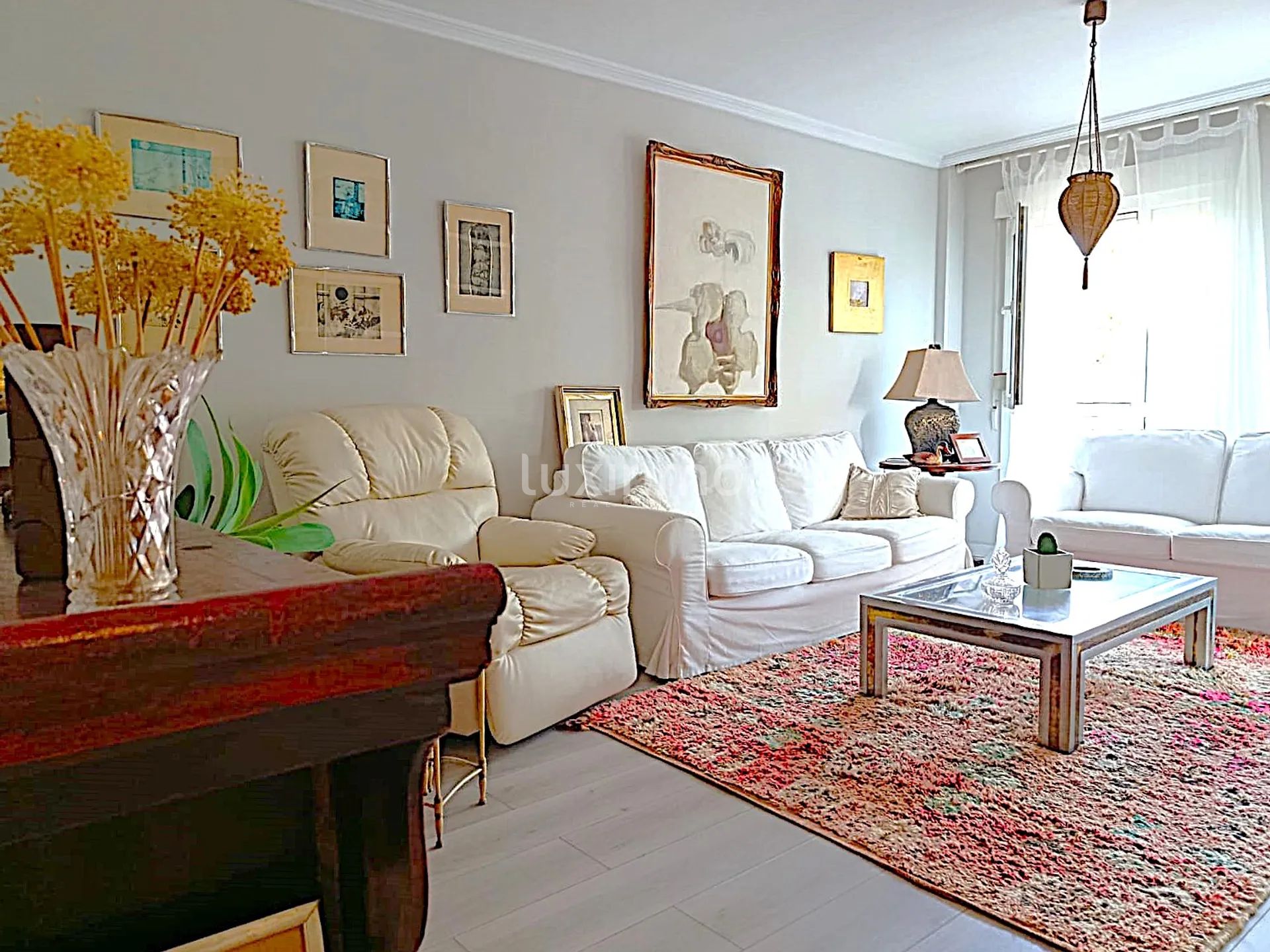 A charming and spacious three-bedroom flat for sale in Talamanca, right next to Cap Martinet — photo 8