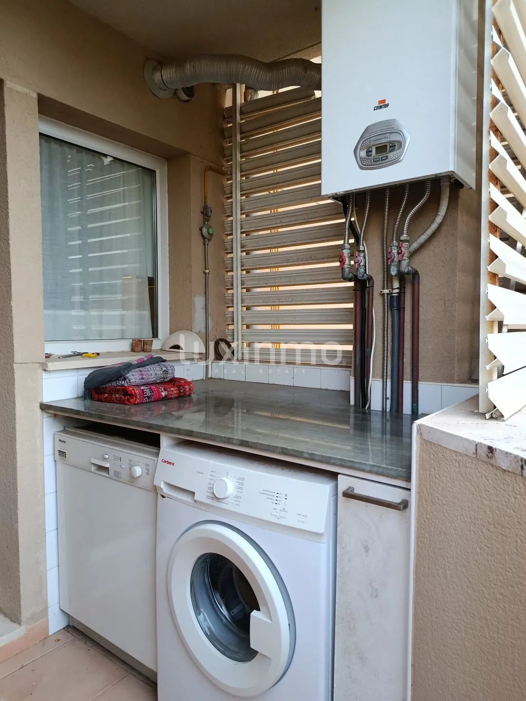 A charming and spacious three-bedroom flat for sale in Talamanca, right next to Cap Martinet — photo 20