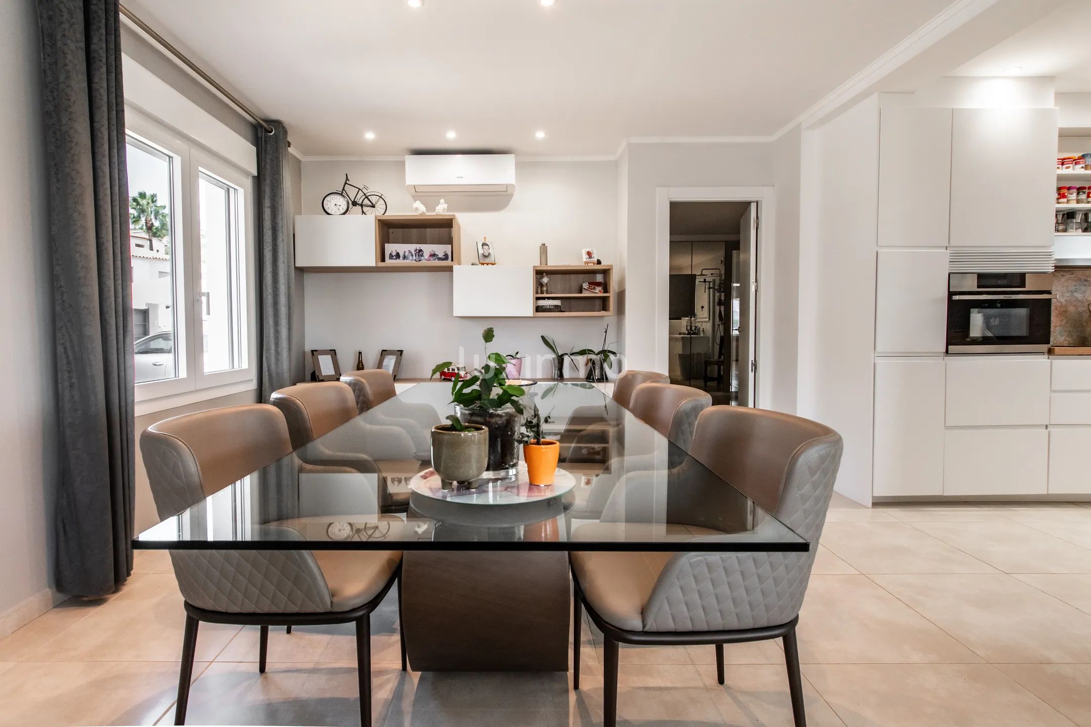 Detached modern villa with guest house and heated pool in Calpe — photo 5