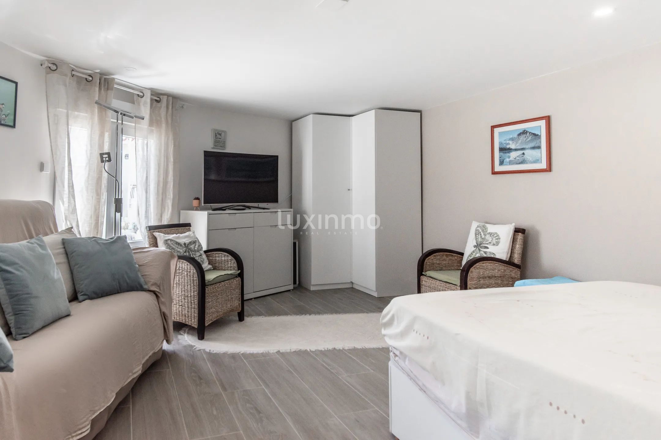 Detached modern villa with guest house and heated pool in Calpe — photo 14