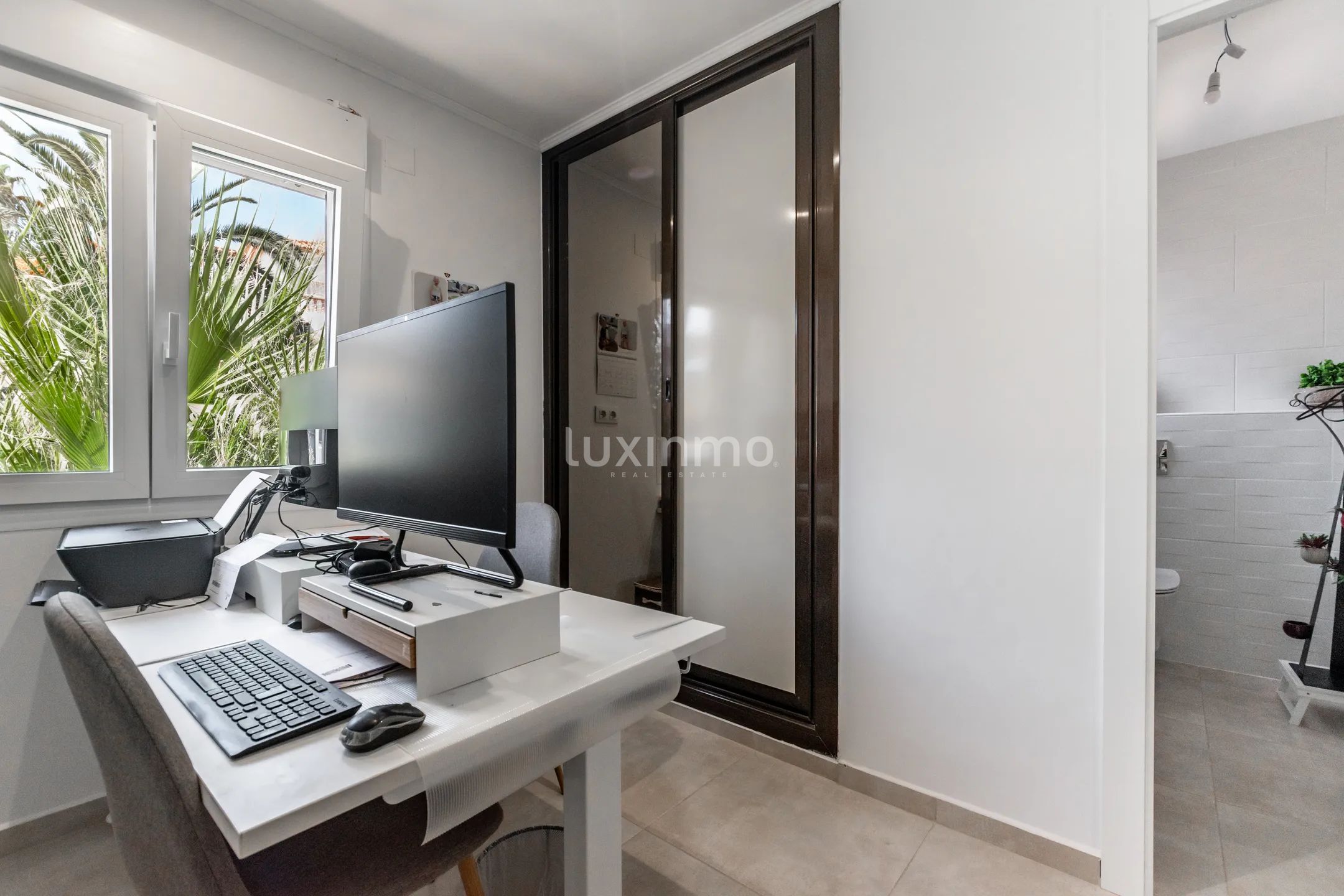 Detached modern villa with guest house and heated pool in Calpe — photo 11