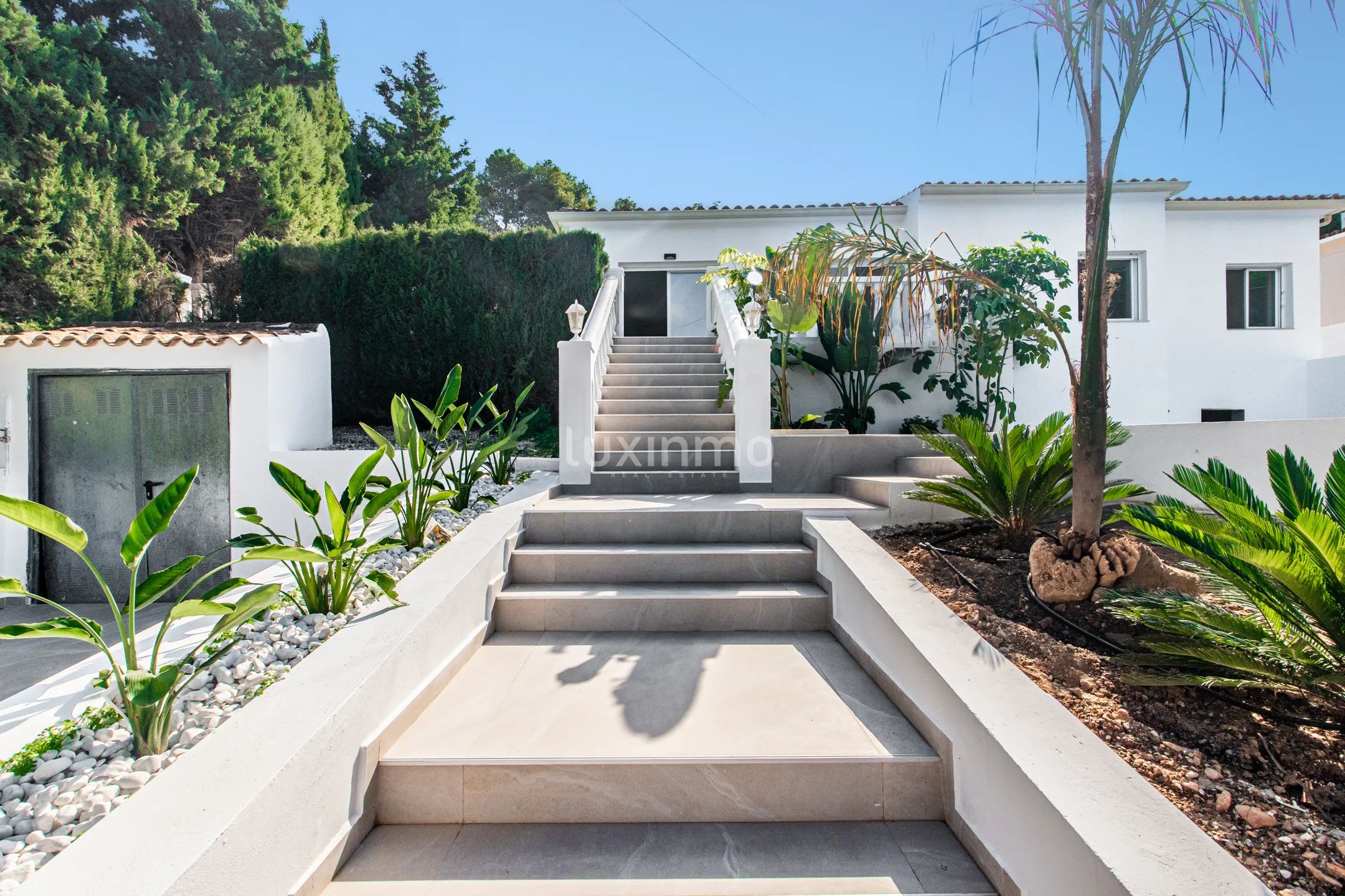House for sale with private pool in Albir — photo 18