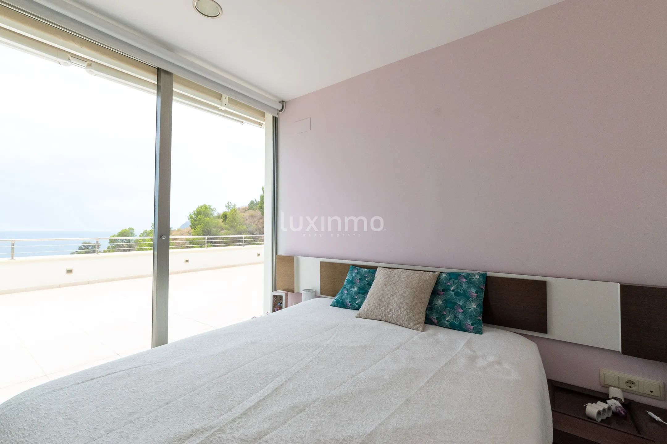 Flat for rent with sea view — photo 27