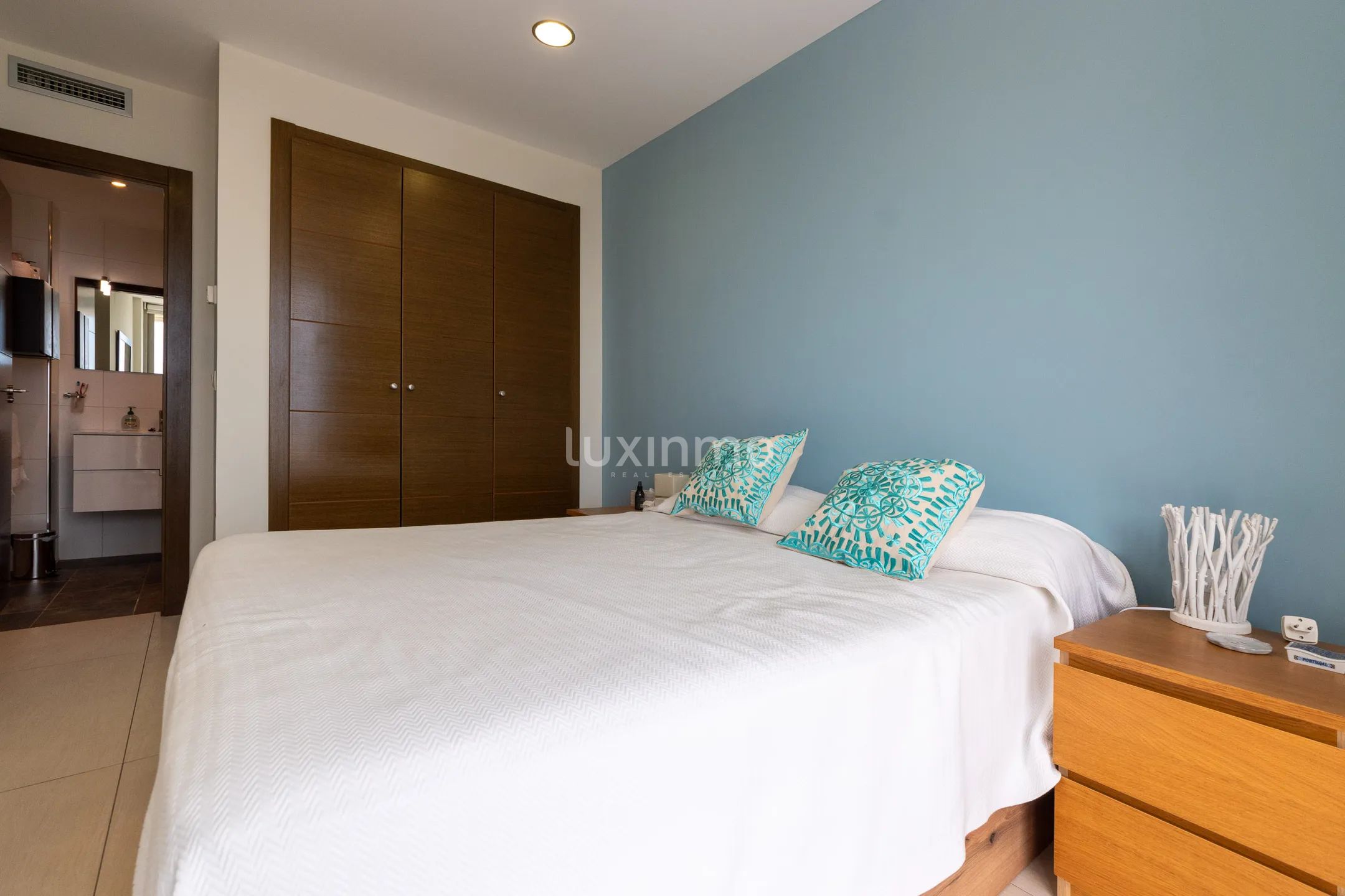 Flat for rent with sea view — photo 22