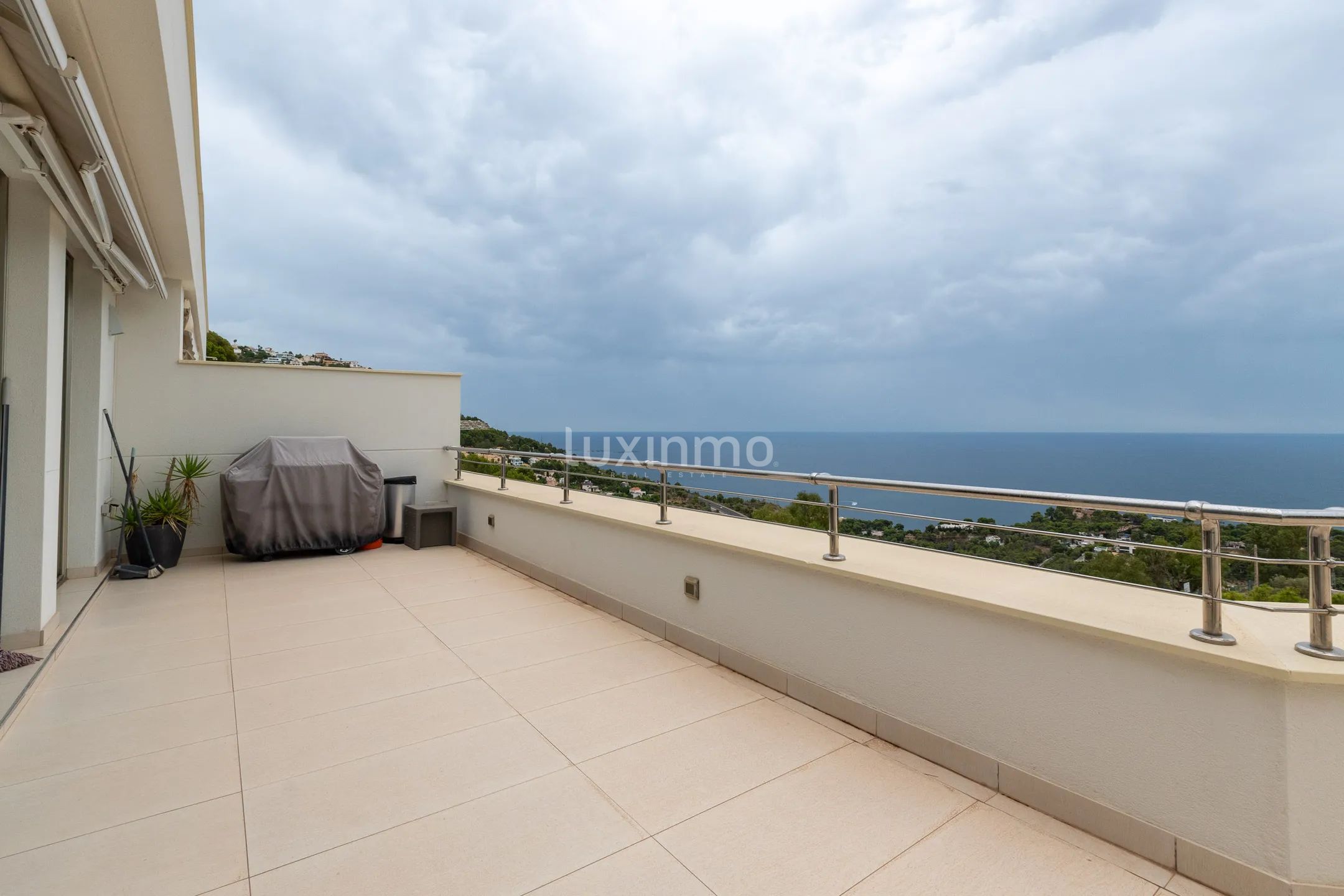 Flat for rent with sea view — photo 10