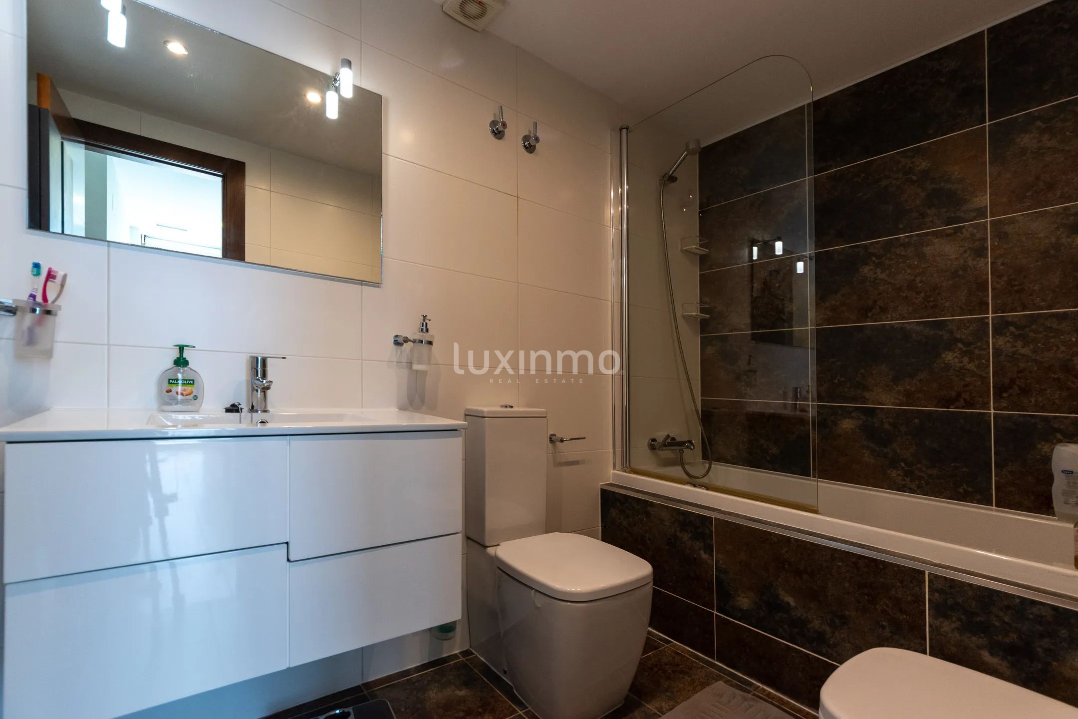 Flat for rent with sea view — photo 23
