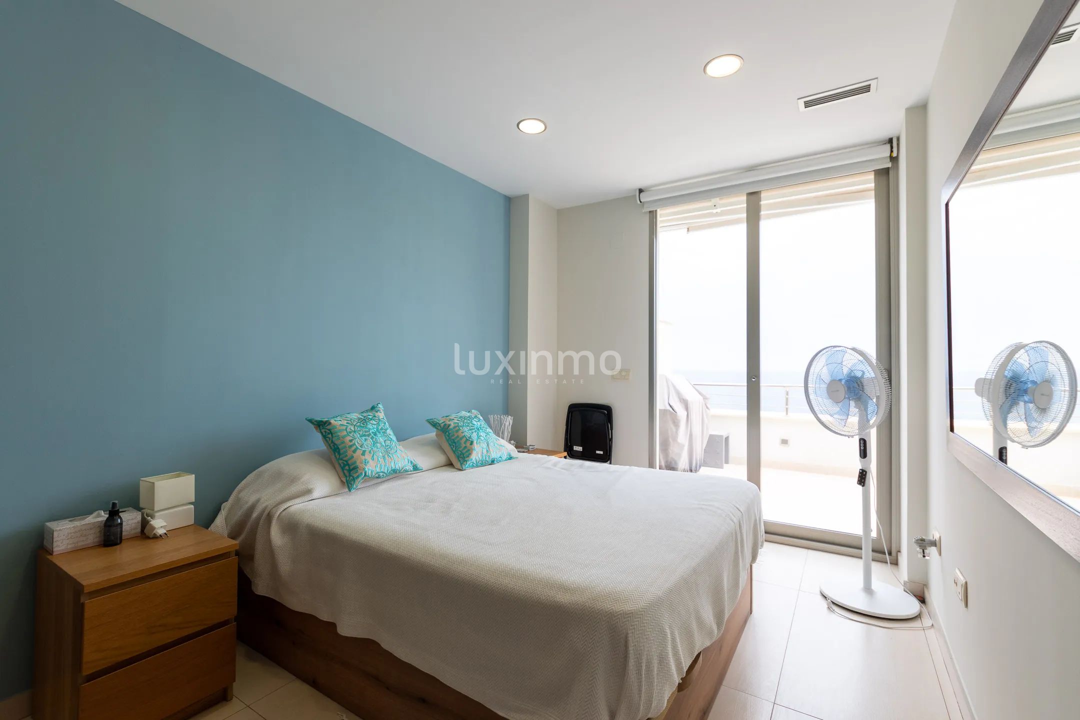 Flat for rent with sea view — photo 21