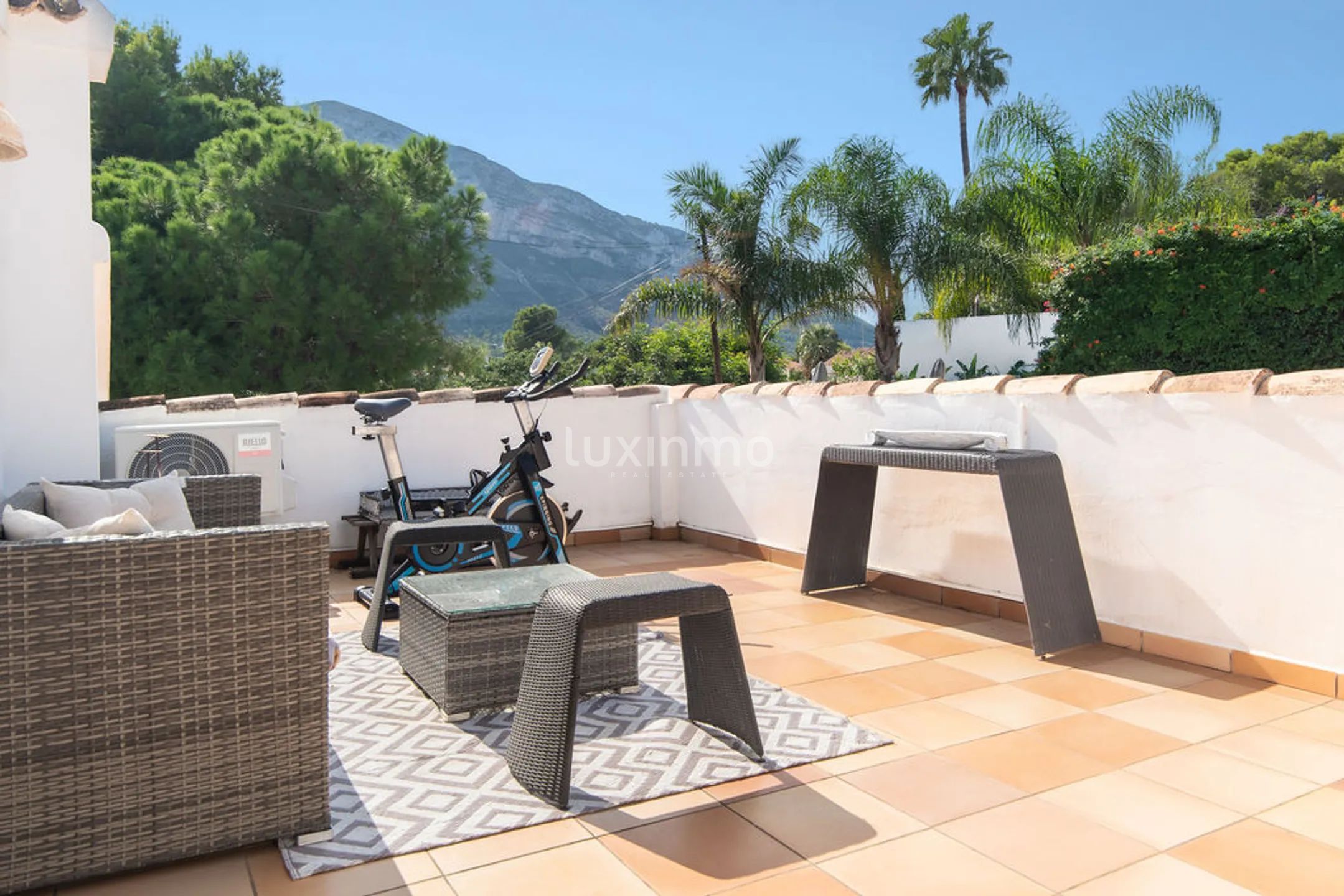 Mediterranean Villa with Private Pool in El Montgó — photo 19