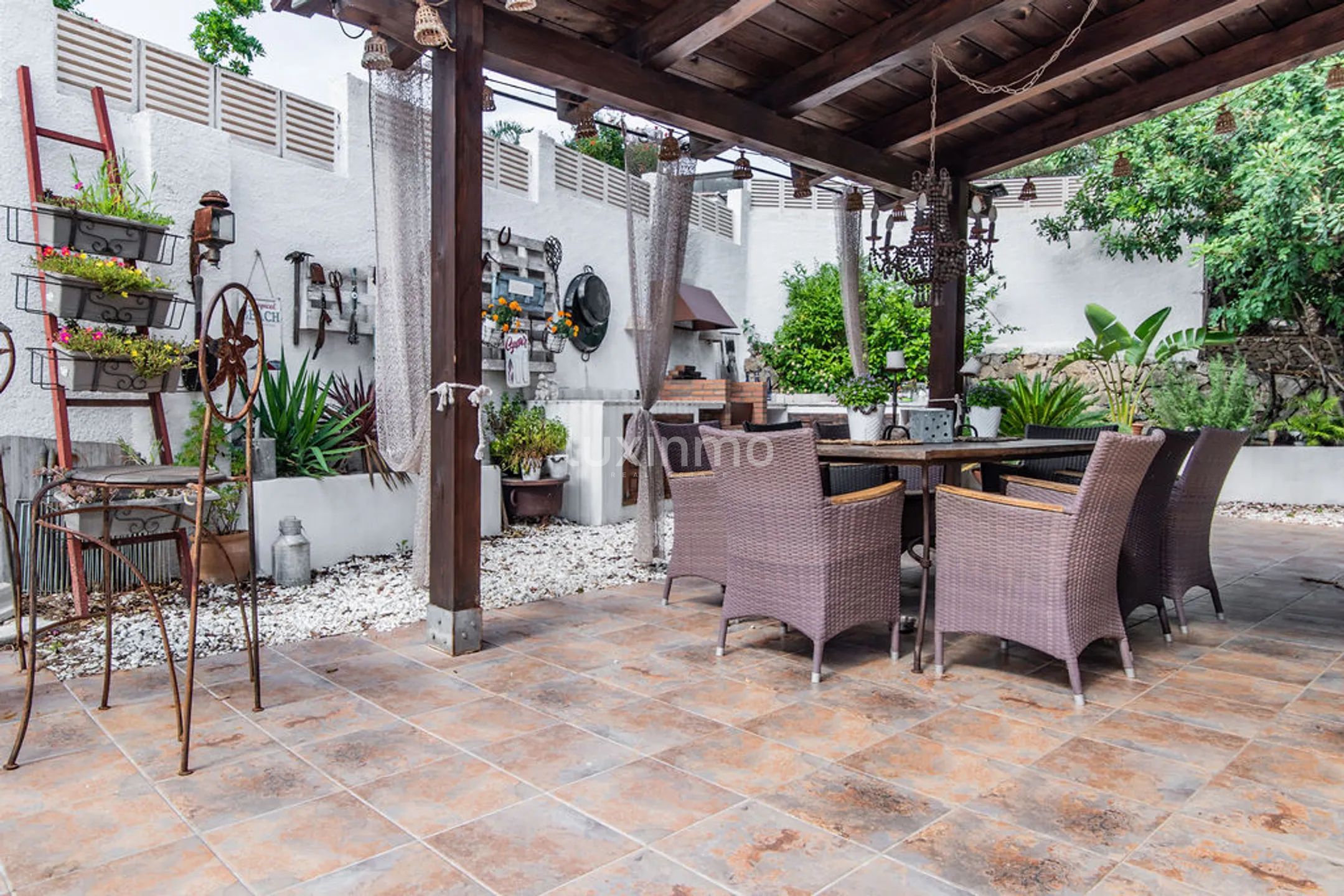 Mediterranean Villa with Private Pool in El Montgó — photo 9
