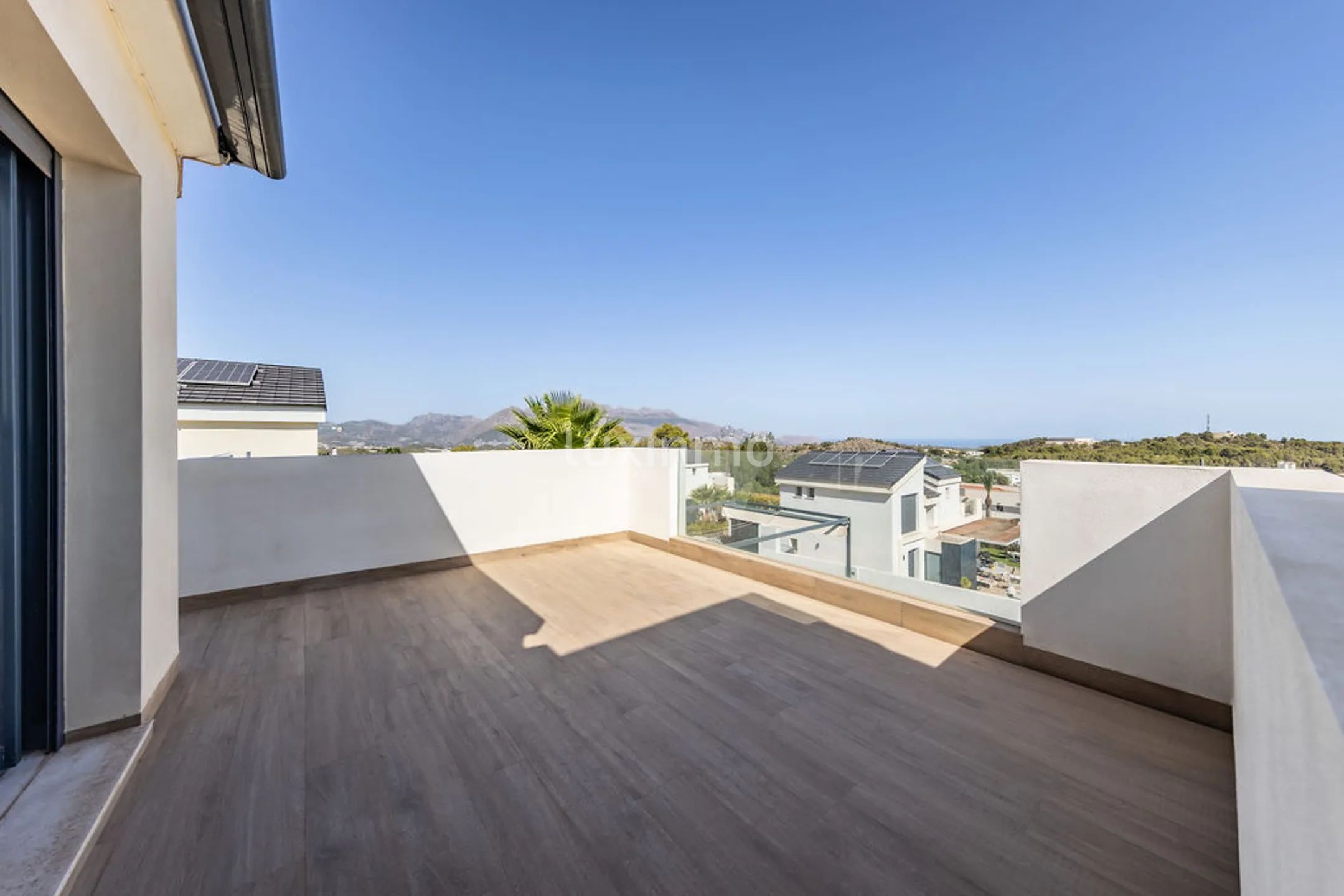 Modern villa with sea views and heated pool for sale in Polop — photo 7