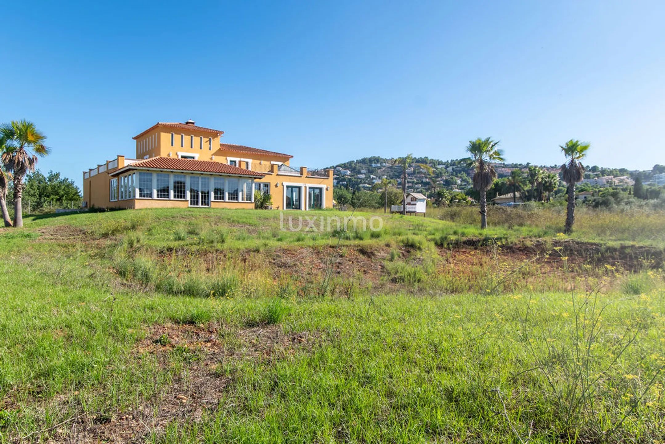 Elegant Mediterranean Villa Set on an Exceptional Private Plot in Dénia — photo 2