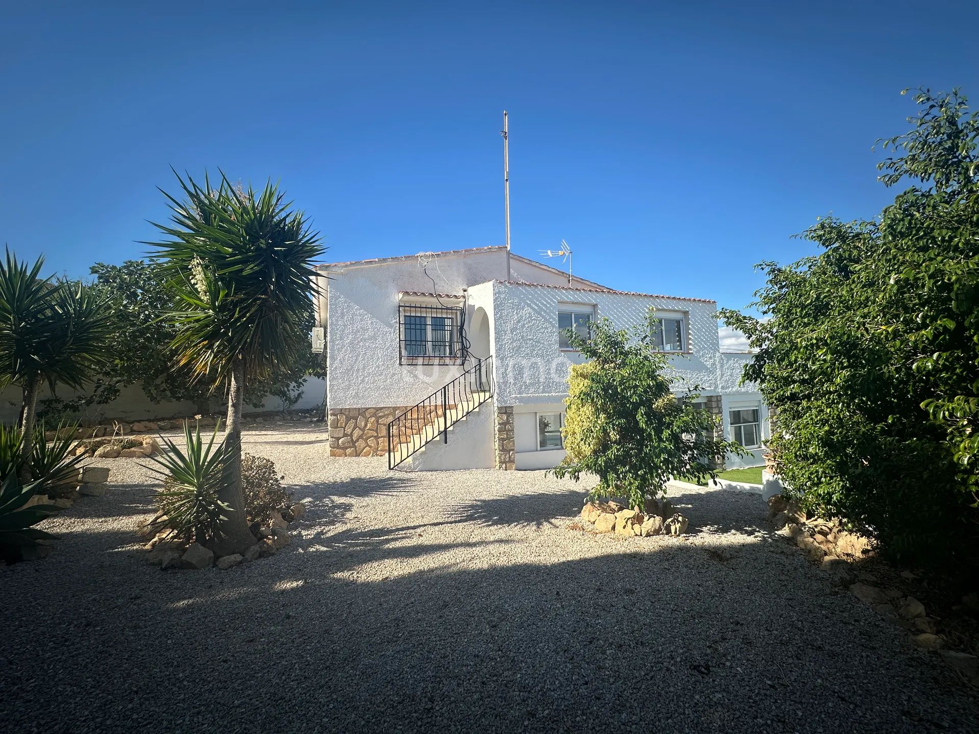Newly refurbished villa in Albir with a private swimming pool — photo 2
