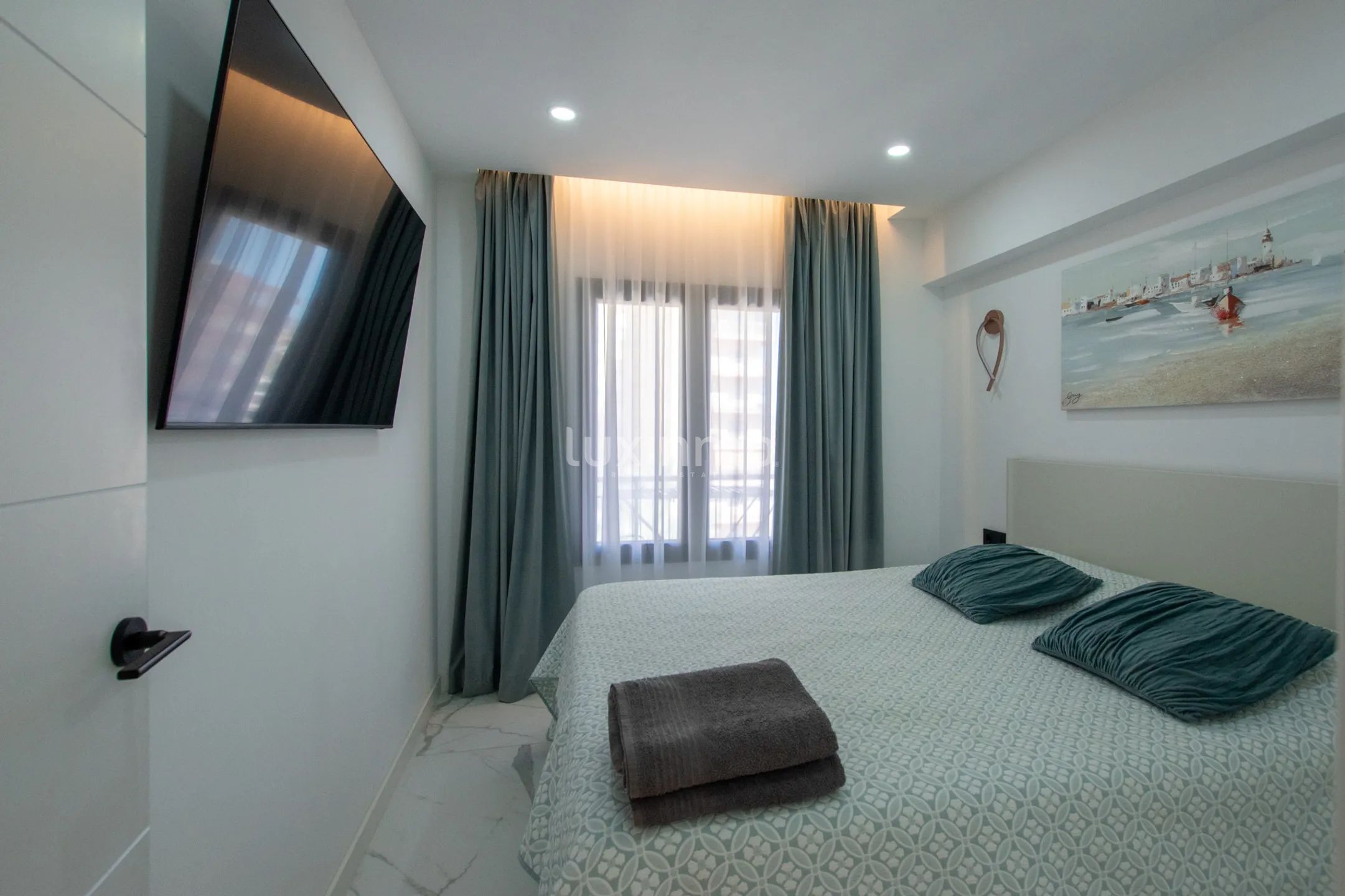 Bright modern flat to let in the centre of Calpe — photo 13