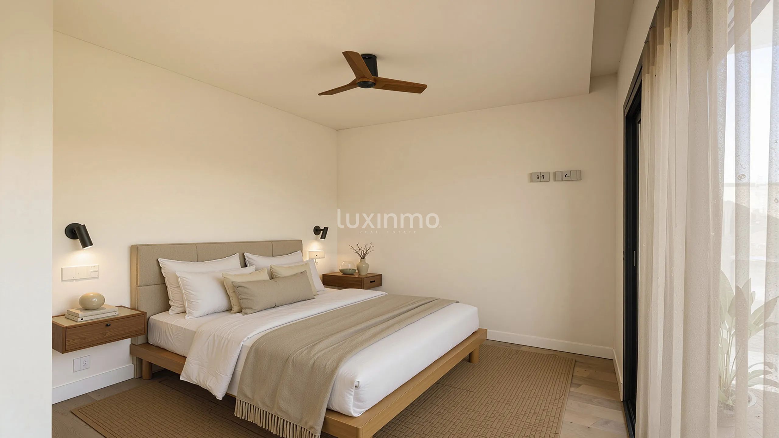 Modern Luxury Villa with 4 En-Suite Bedrooms and large pool for sale — photo 11