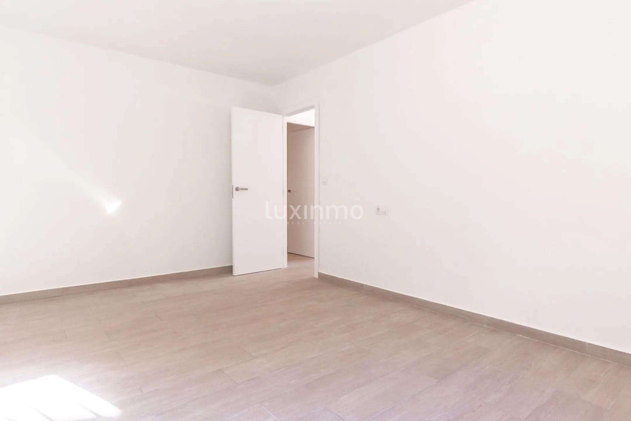 Sea & Mountain Views | Spacious 5-Bedroom Villa in Dénia — photo 5