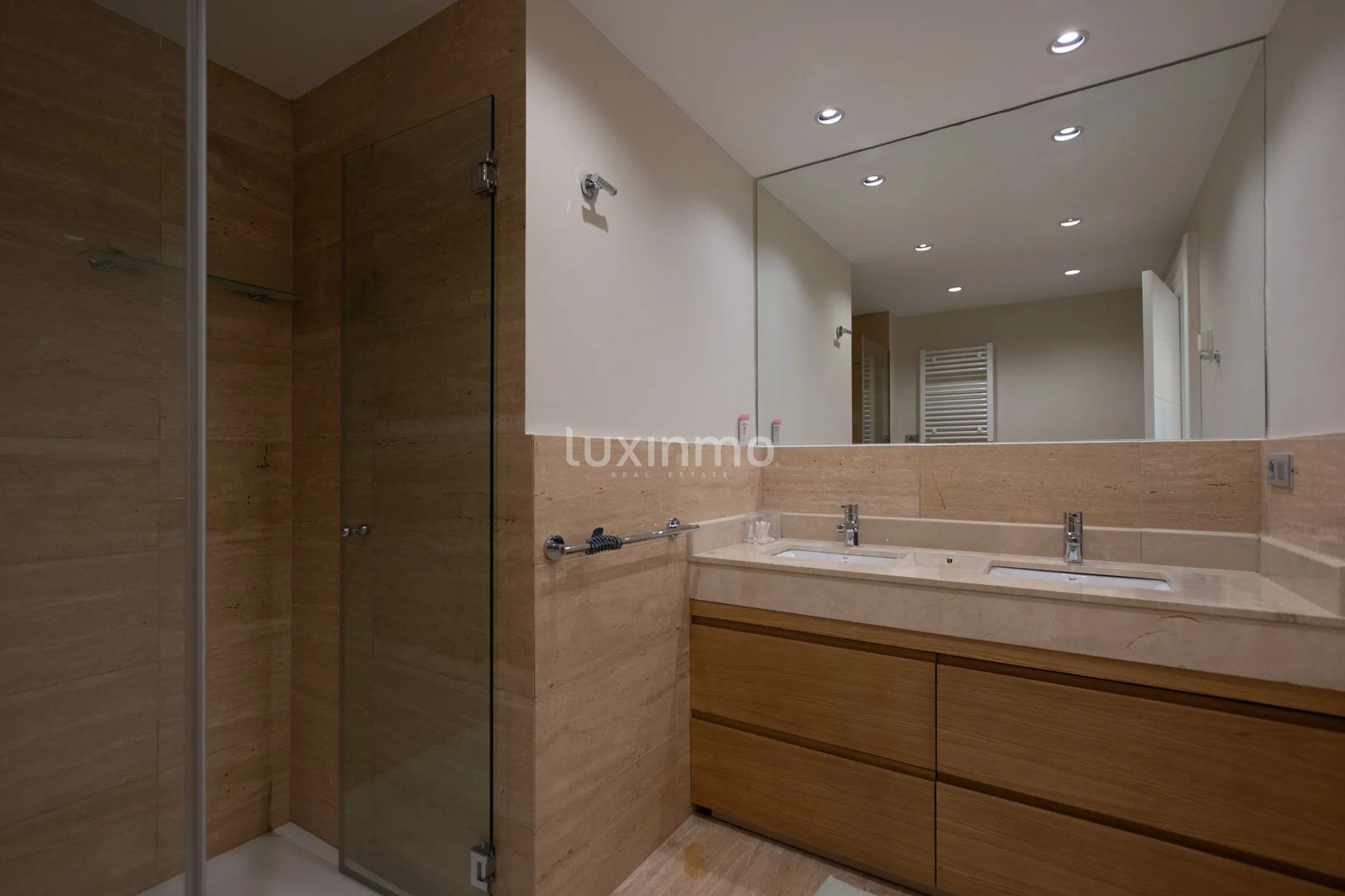 Mediterranean-style apartments with sea views for sale in Masquerat Beach — photo 18
