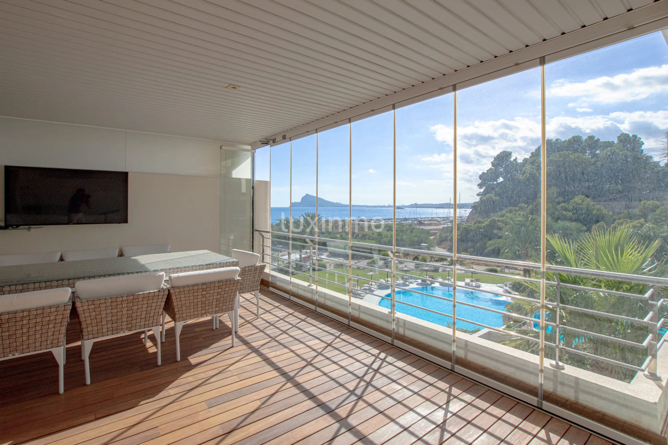 Mediterranean-style apartments with sea views for sale in Masquerat Beach — photo 5