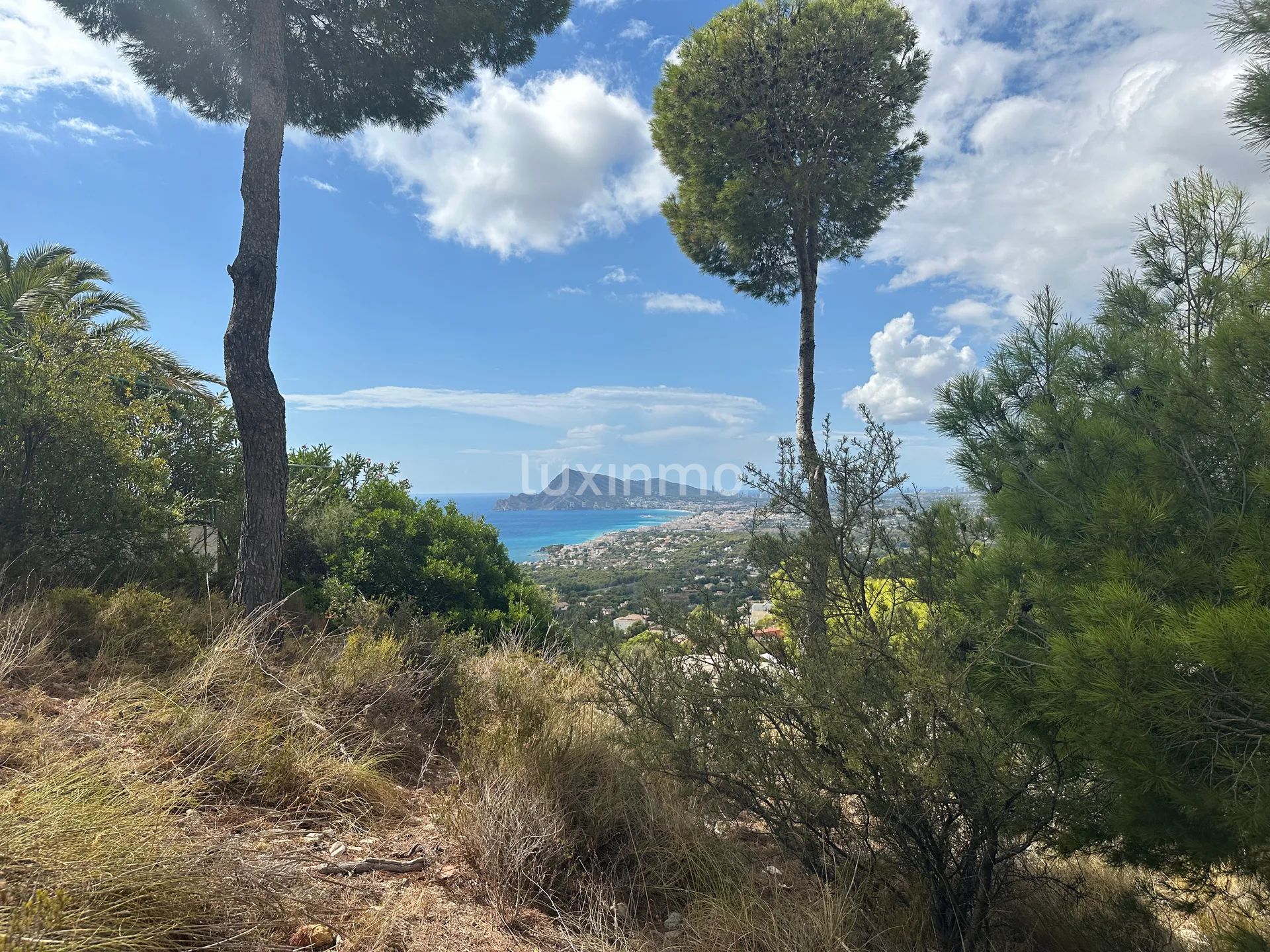 Plot for sale with sea views in Altea — photo 3