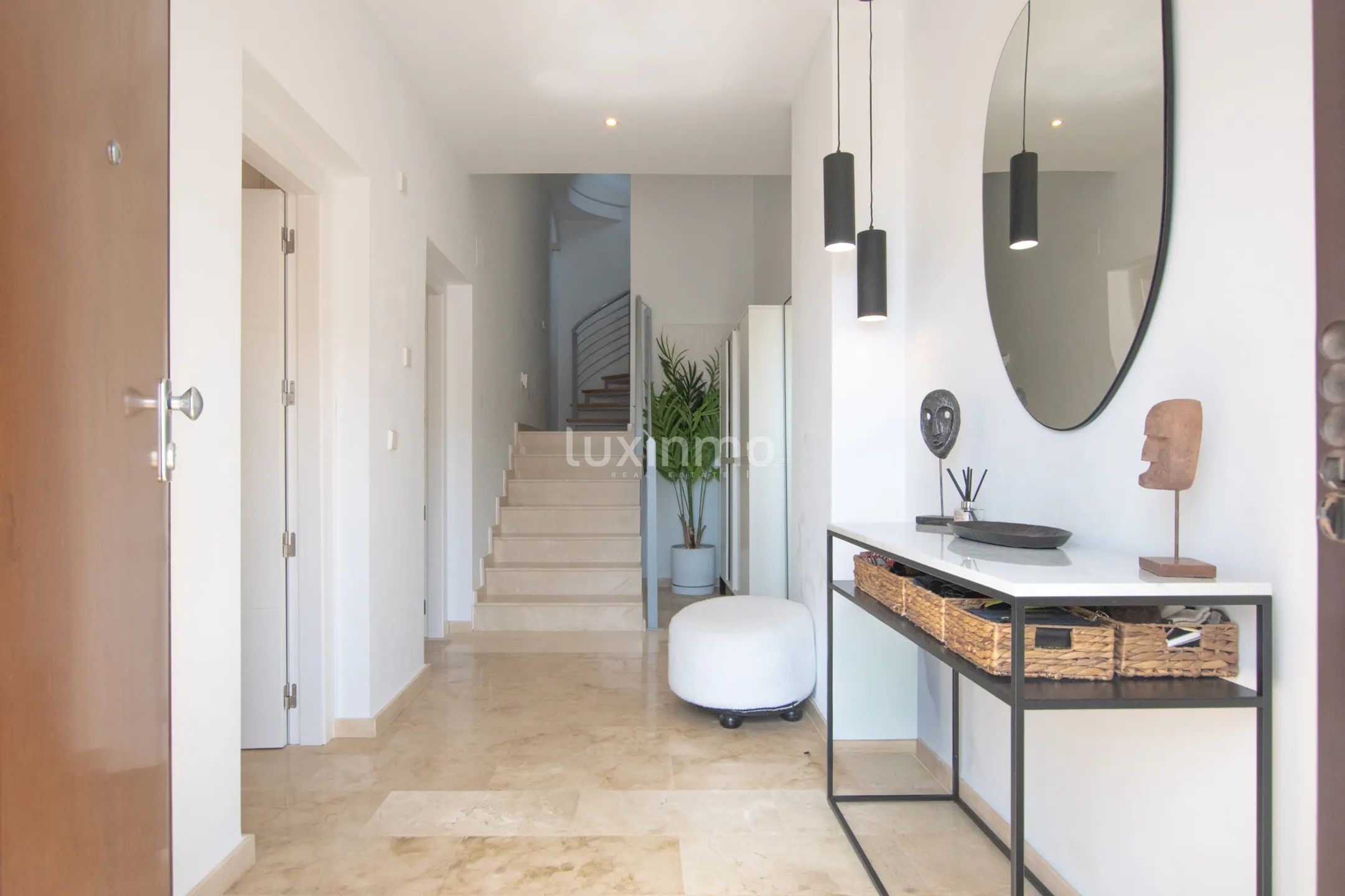 Modern villa for sale with panoramic views and sea views in Sierra Altea — photo 3