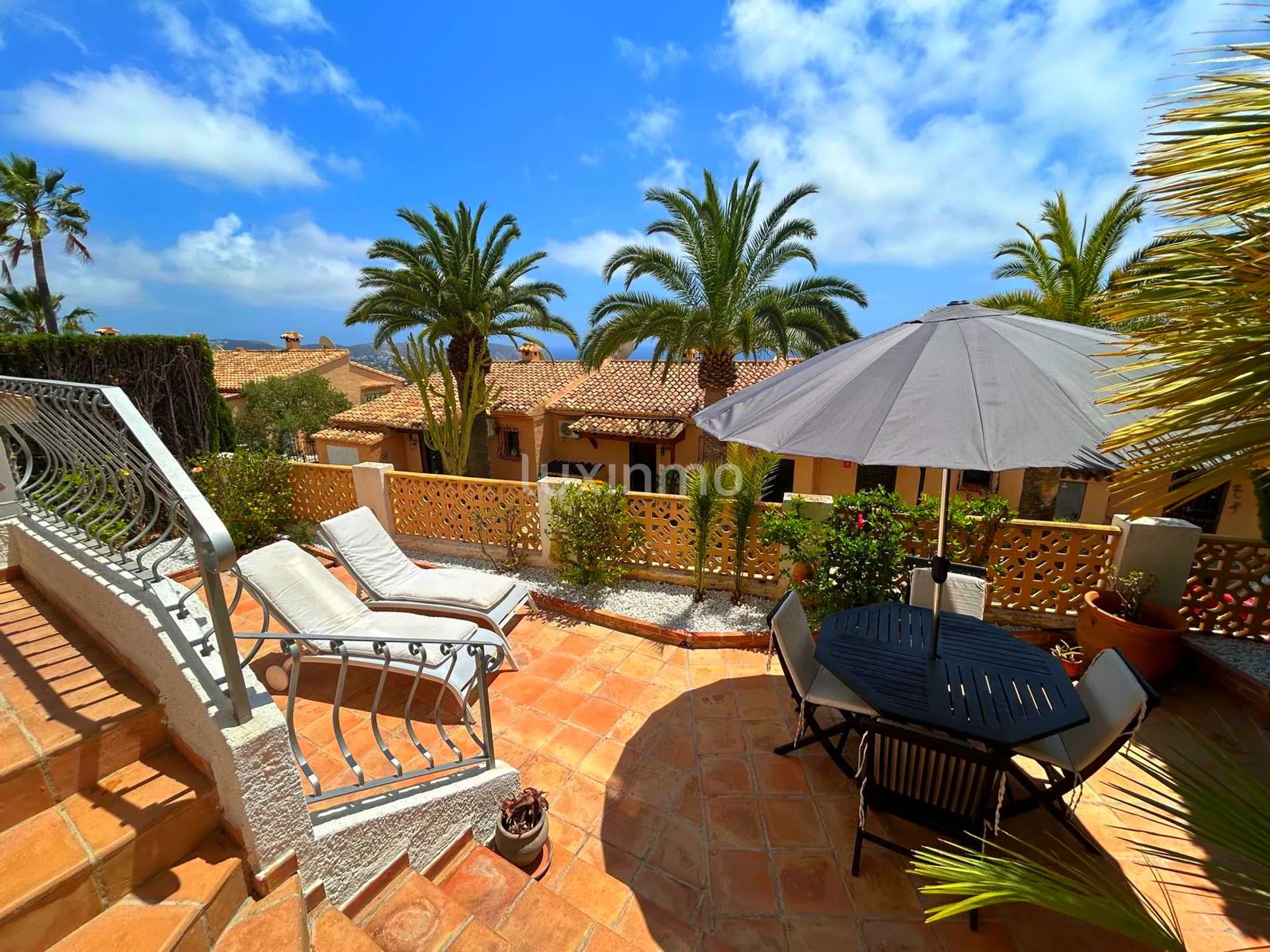 Semi‑detached house with panoramic sea views in Moraira — photo 2