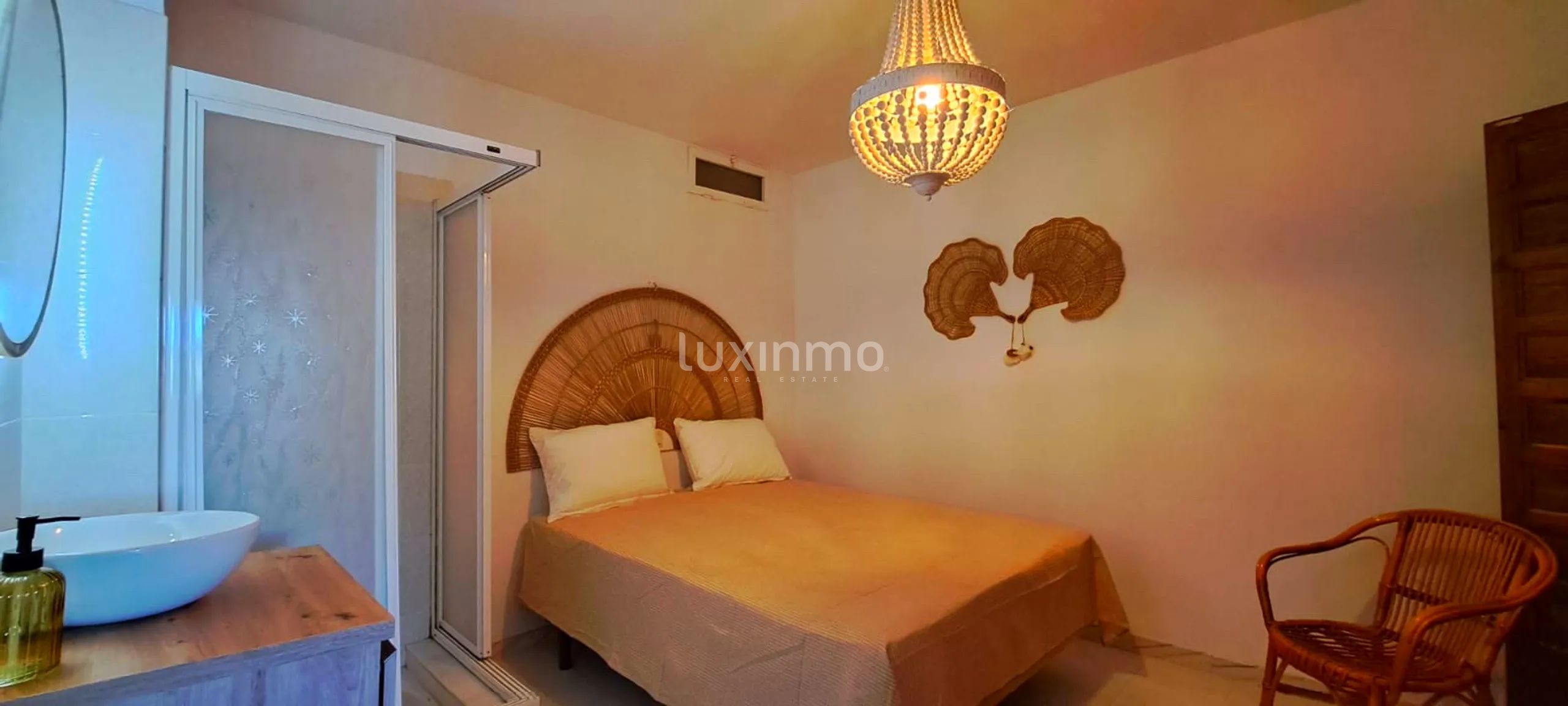 Semi‑detached house with panoramic sea views in Moraira — photo 6