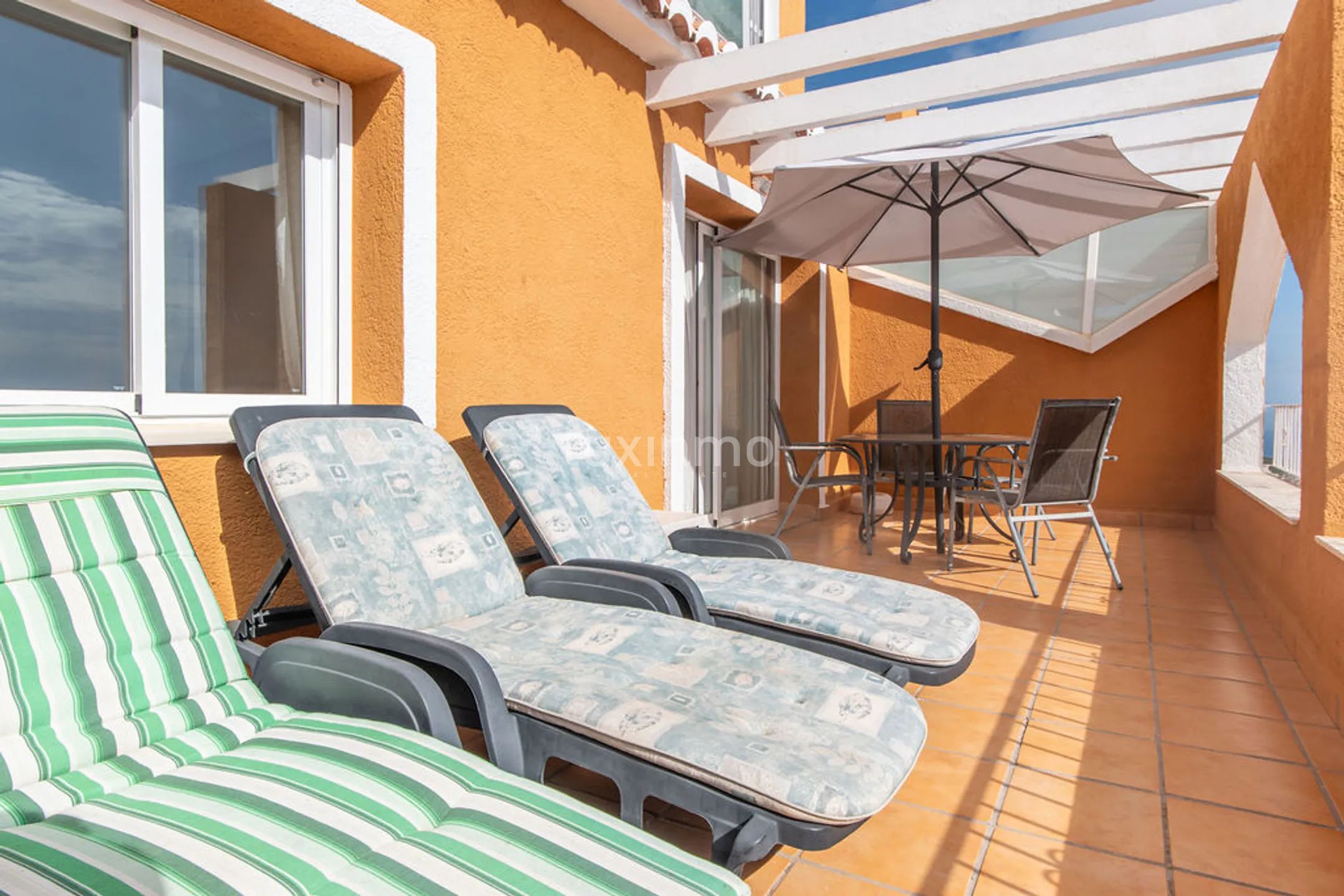 2-Bedroom Apartment with Sea Views — photo 10