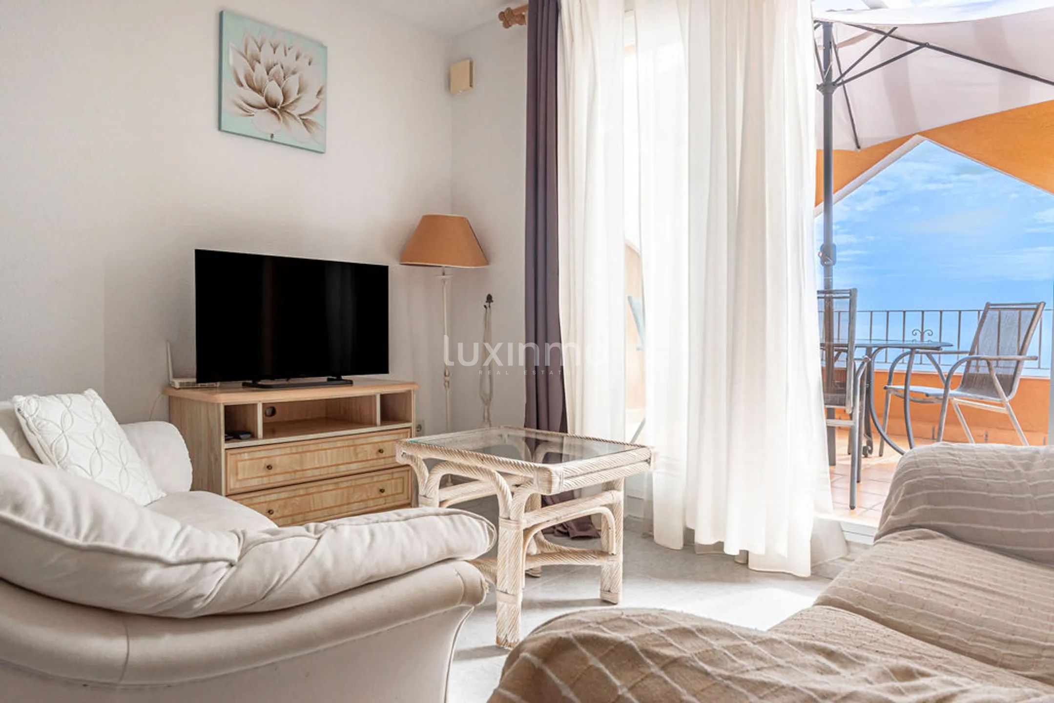 2-Bedroom Apartment with Sea Views — photo 4