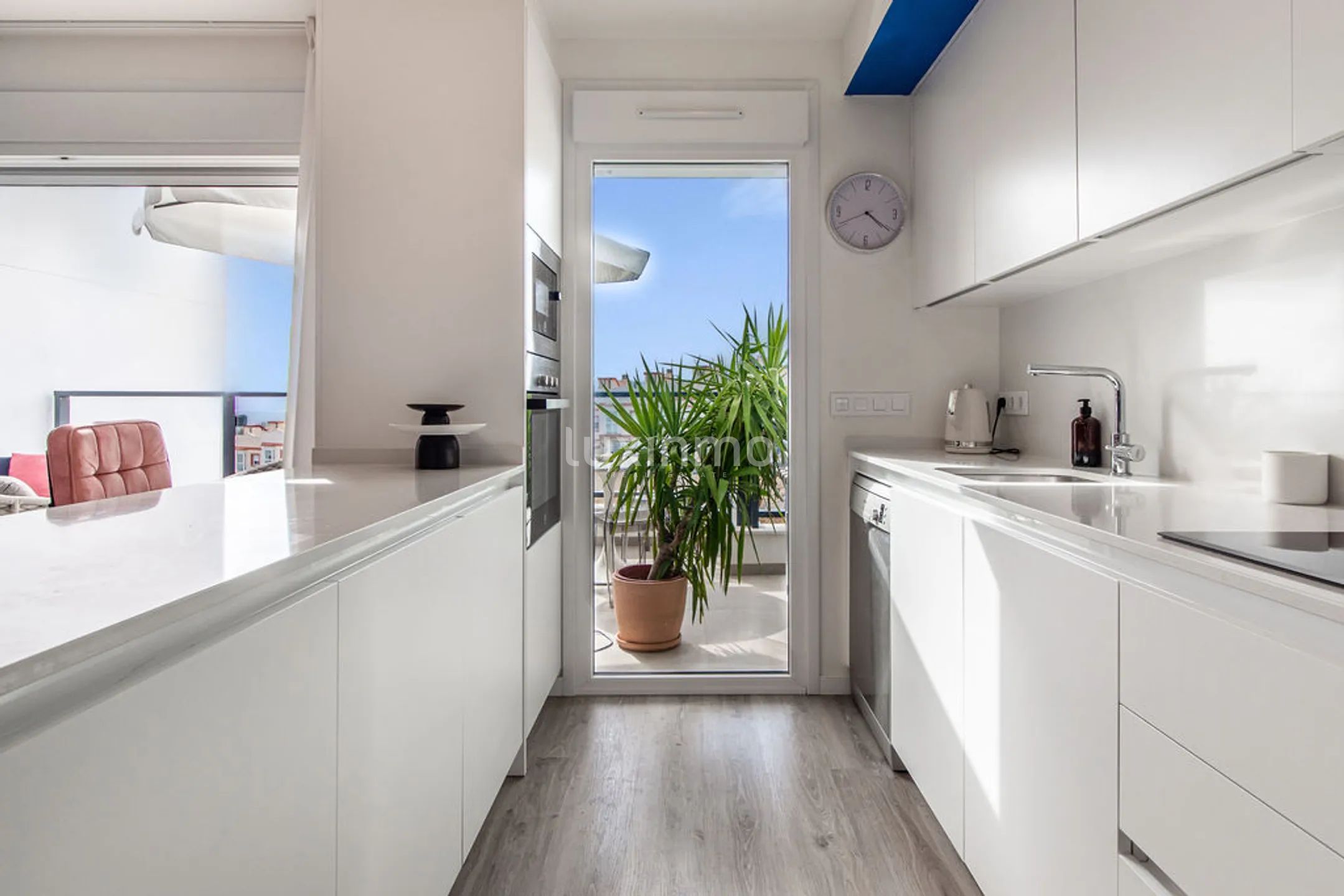 Modernt parhus med 4 sovrum och havsutsikt — photo 6