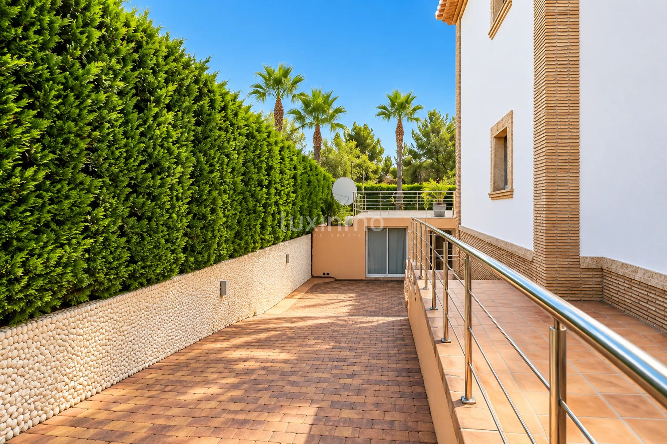 Detached 5-bedroom villa in Javea — photo 19