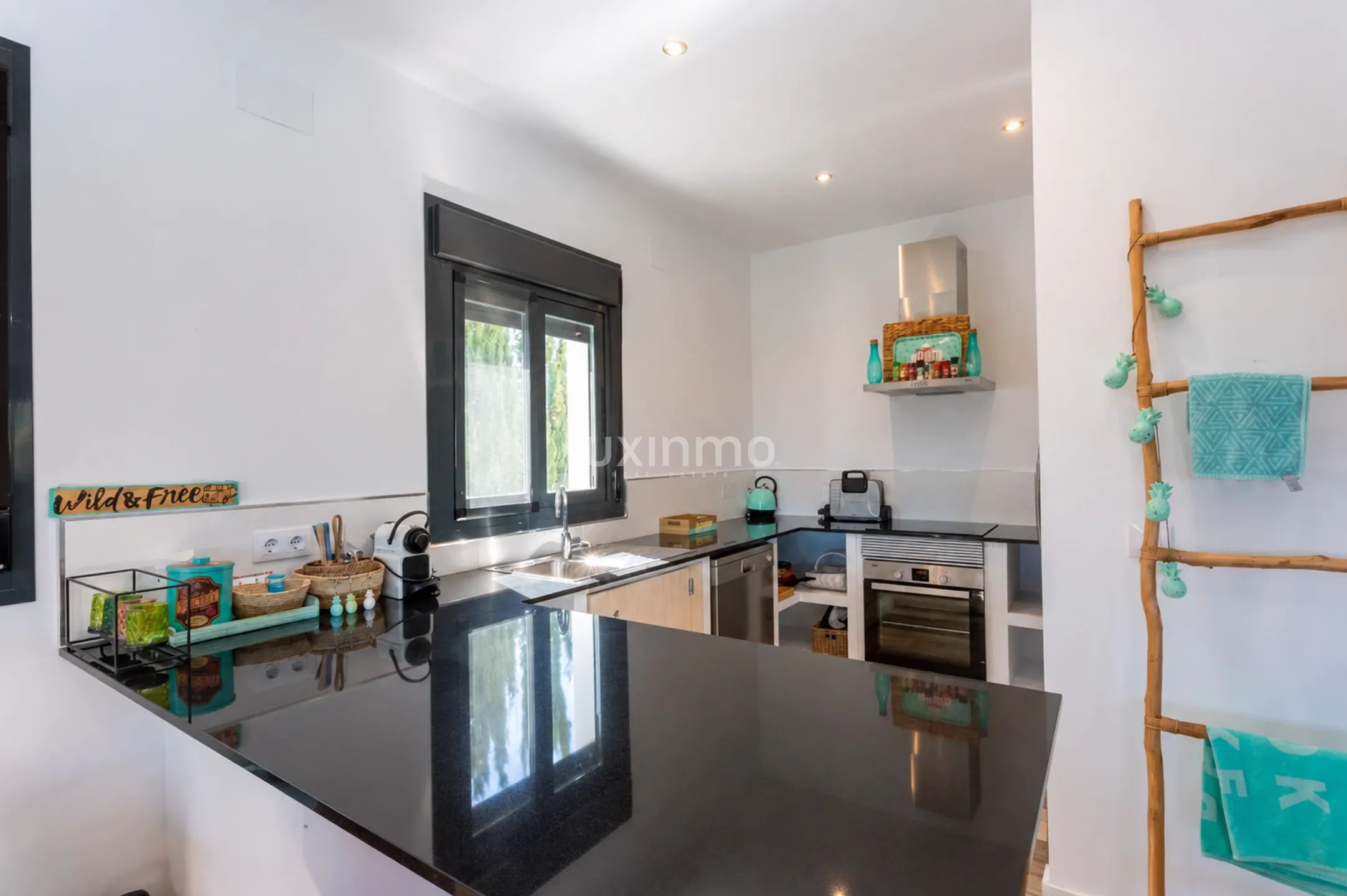 6-bedroom Mediterranean villa with a swimming pool in El Arenal — photo 5